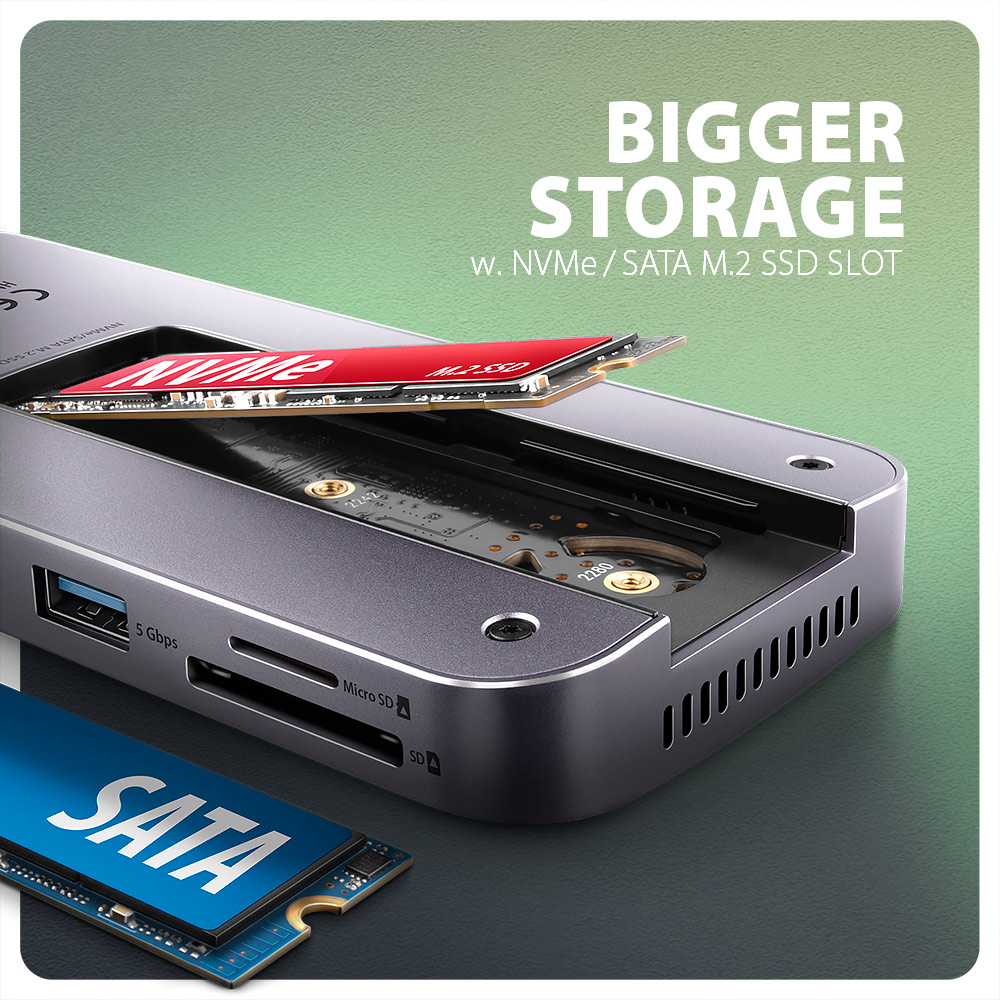 Tárhely eszköz, behelyezett SSD kártyával, a „Bigger Storage” szöveget mutatja.