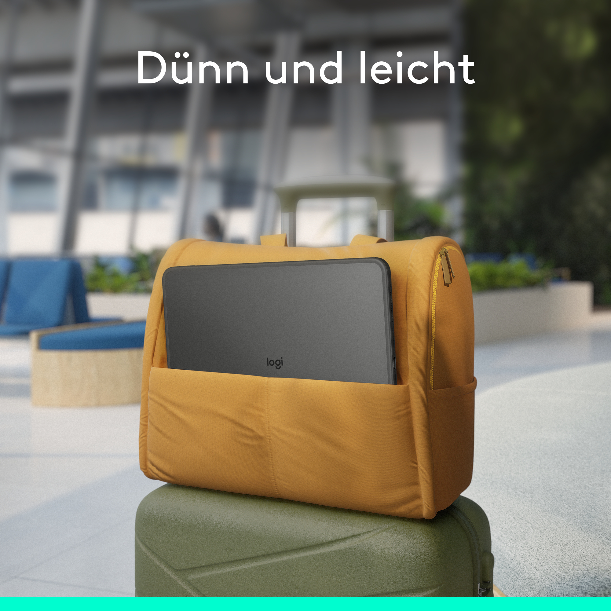 Gelber Rucksack auf einem grünen Koffer, mit einem Laptop darin. Text: Dünn und leicht.