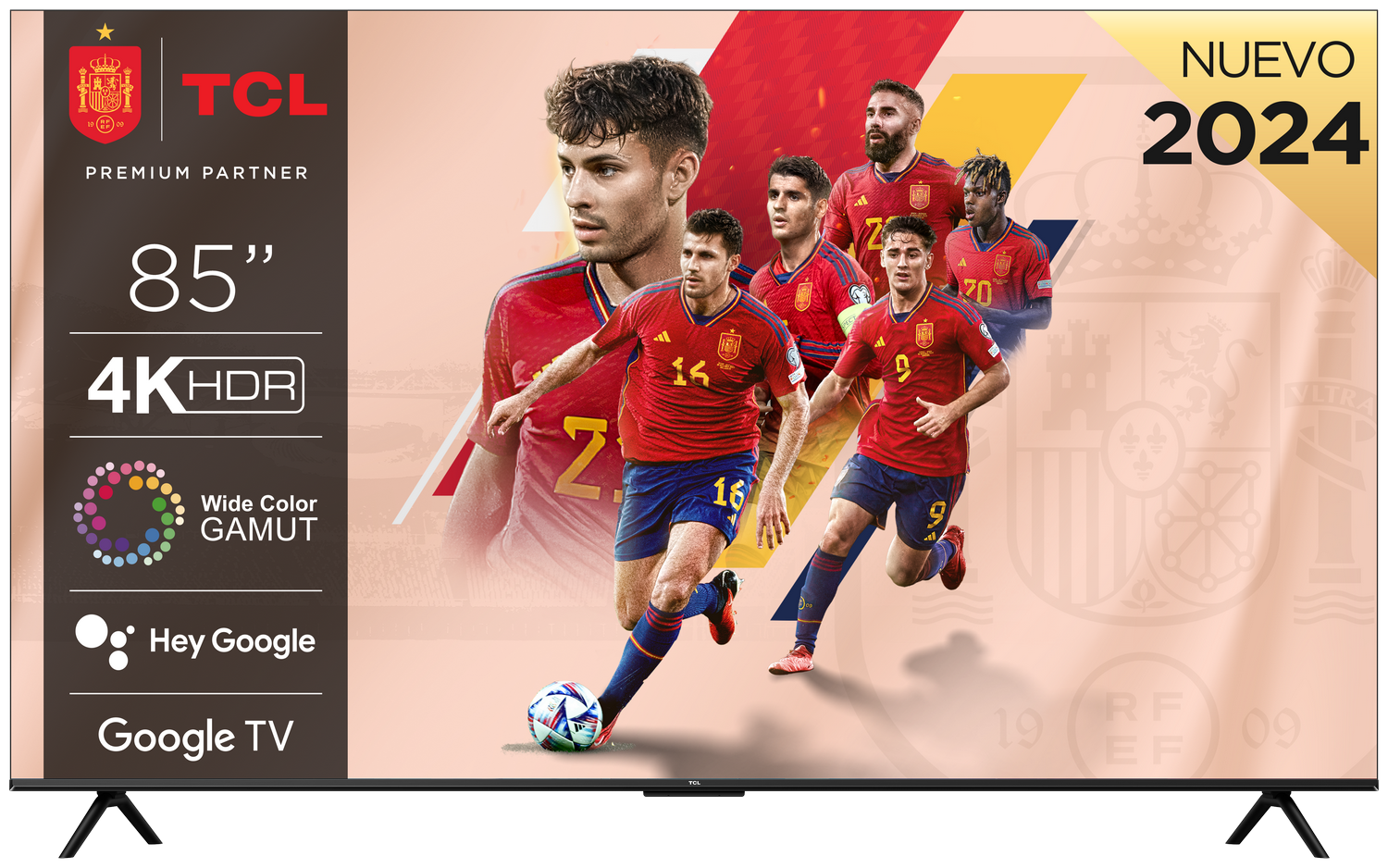 Televisor TCL de 85 pulgadas con temática de fútbol. Incluye imágenes de jugadores y el logo Google TV.