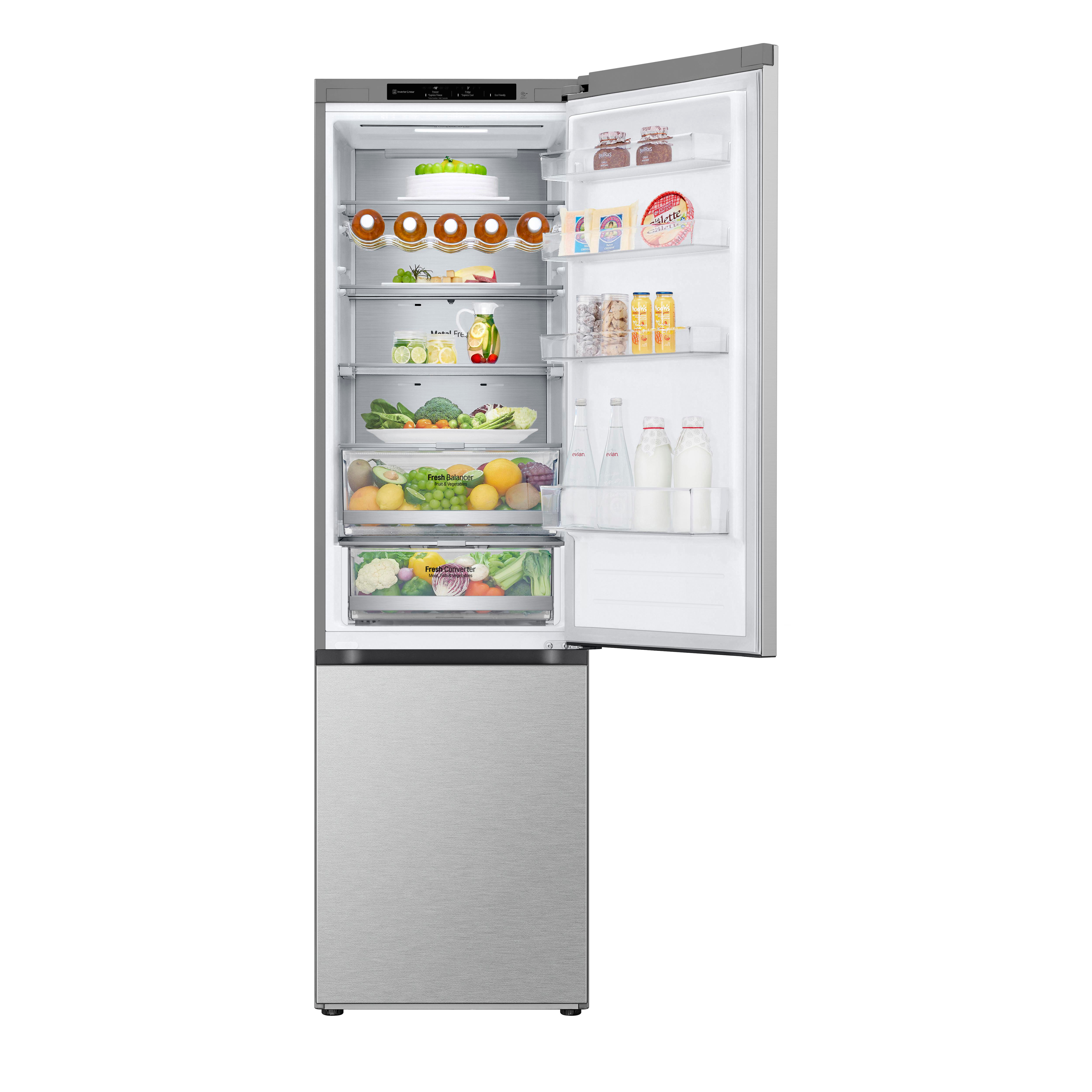 Geöffneter LG-Kühlschrank mit Lebensmitteln, zeigt Regale und Fächer.