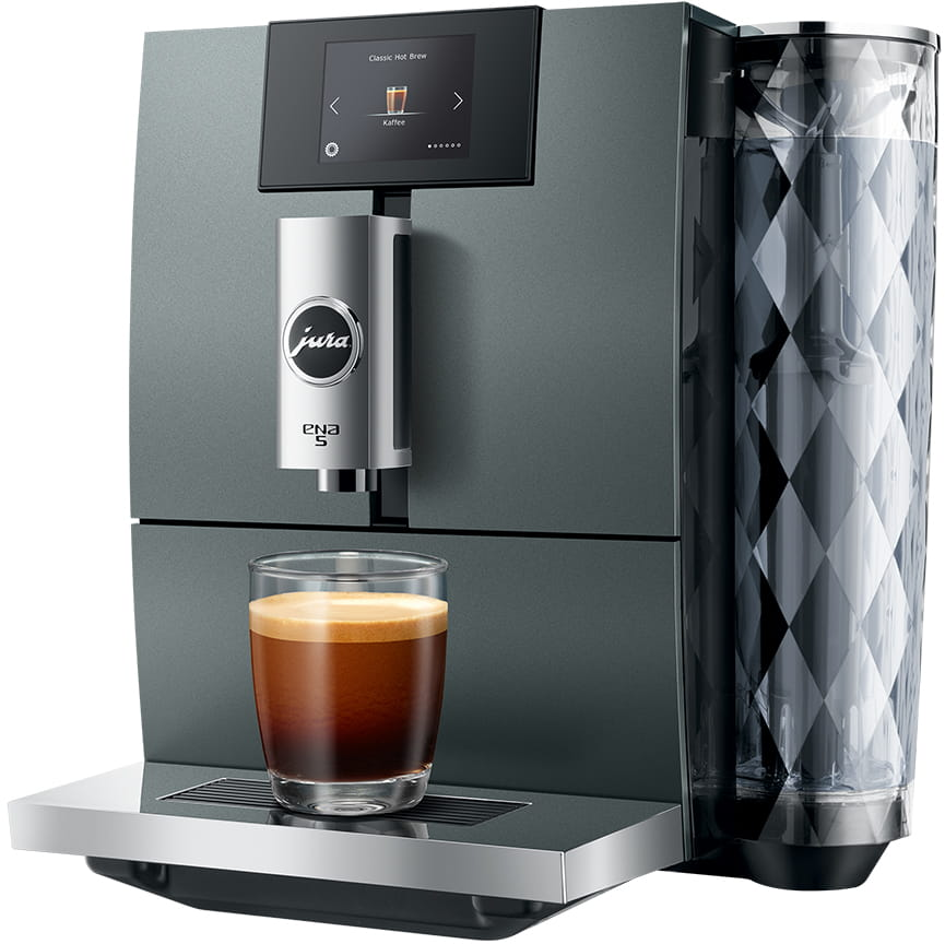 Macchina da caffè Jura grigio scuro con un bicchiere di caffè. Sul display 'Kaffee'.