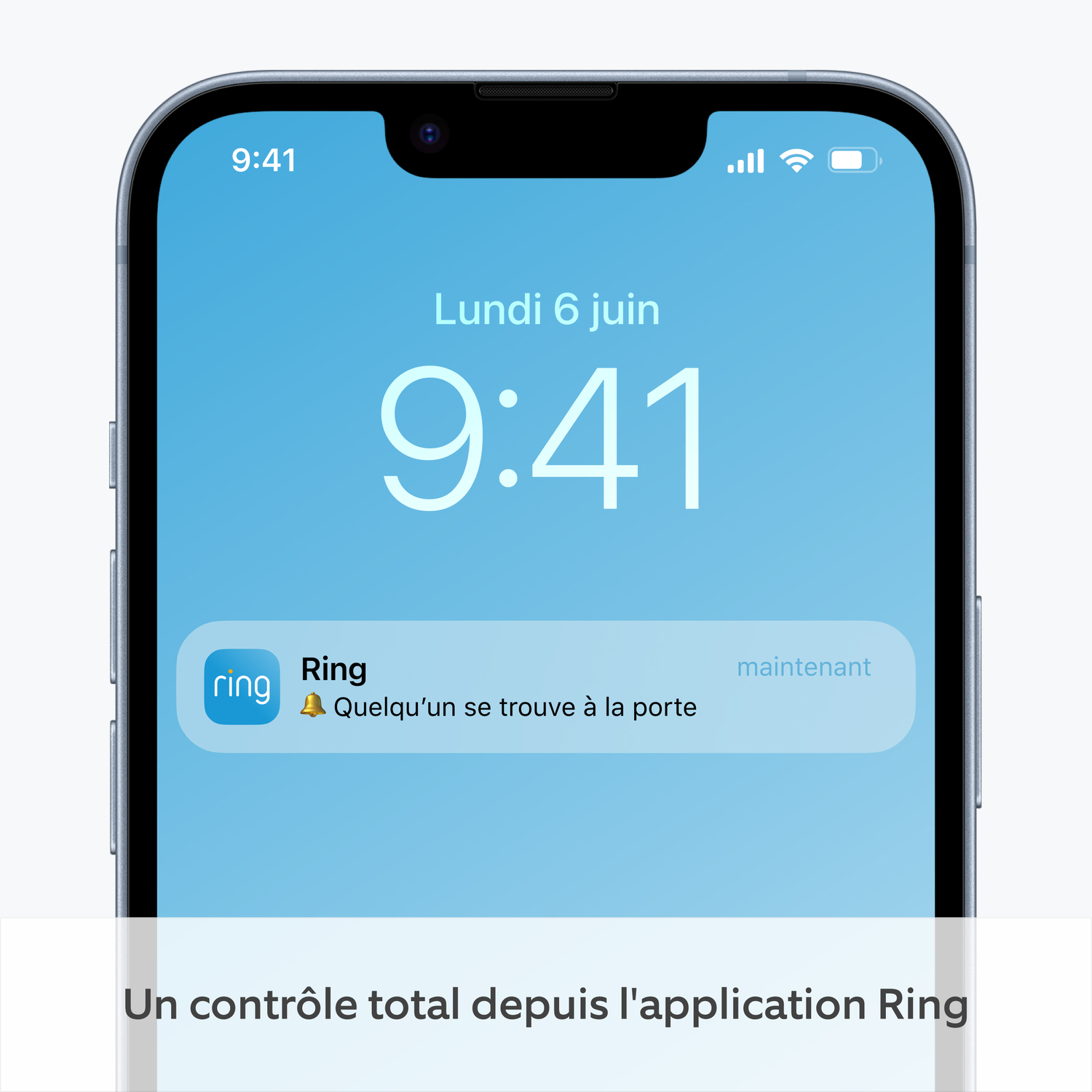 Un écran de smartphone affichant une notification Ring : quelqu'un est à la porte.