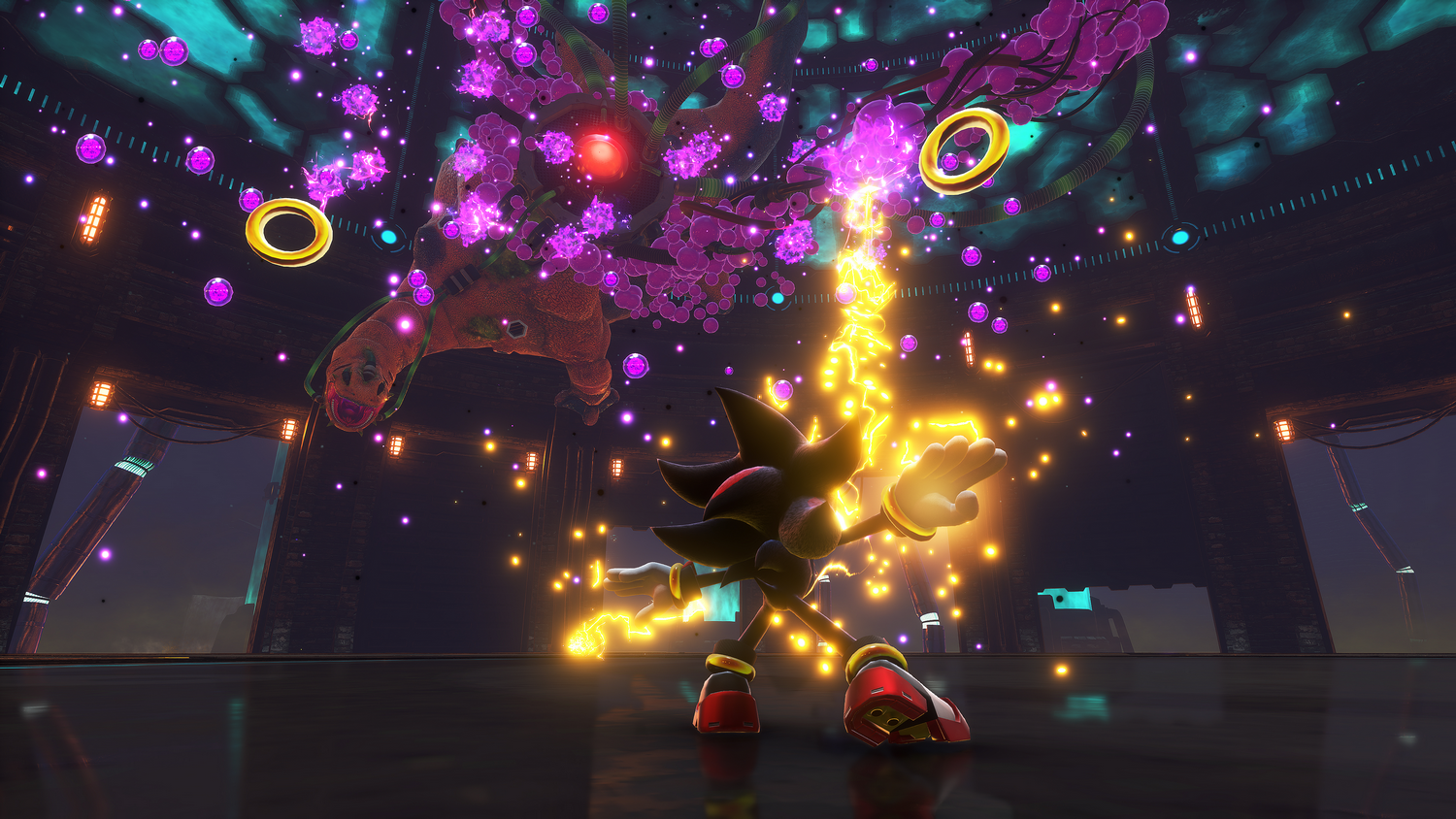 Personaje Sonic luchando en entorno futurista, energía amarilla brillante y fondo rojo y morado.