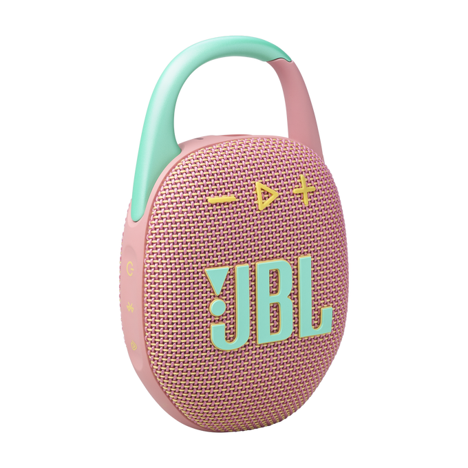 Altavoz JBL Clip rosa y verde azulado, con botones y clip. Fondo negro.