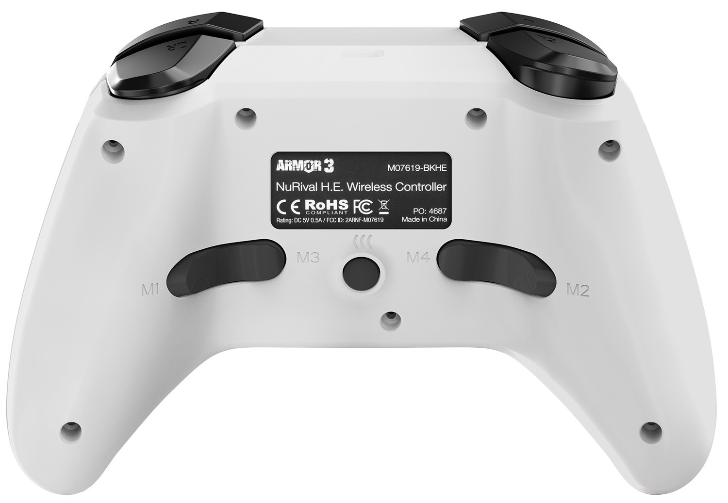 Die Rückseite eines weißen Gamepads mit Tasten und Beschriftungen. Der Text NuRival H.E. Wireless Controller.