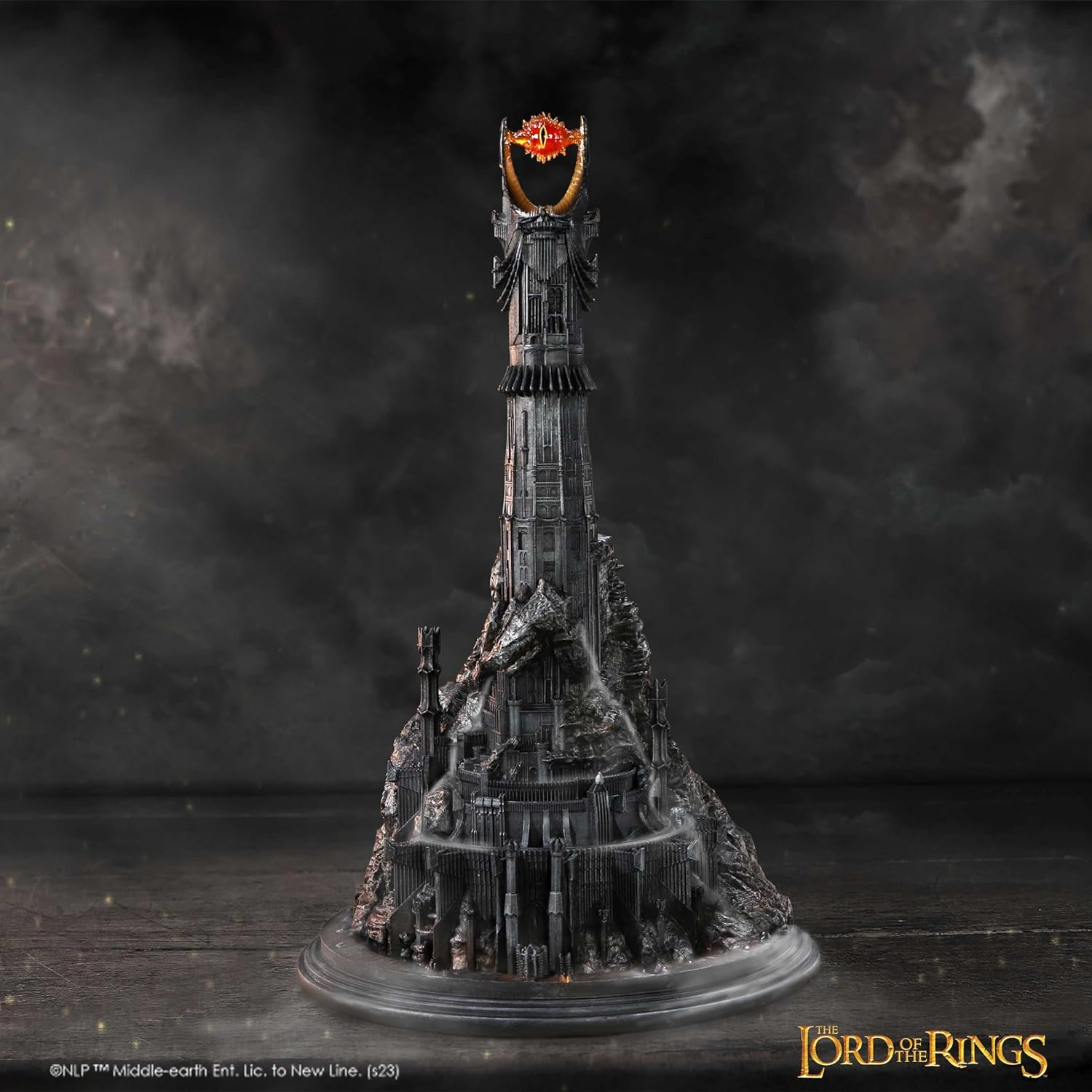 NEMESIS NOW Lord of the Rings - Barad-dûr Backflow Incense Burner (Le Seigneur des Anneaux) statue