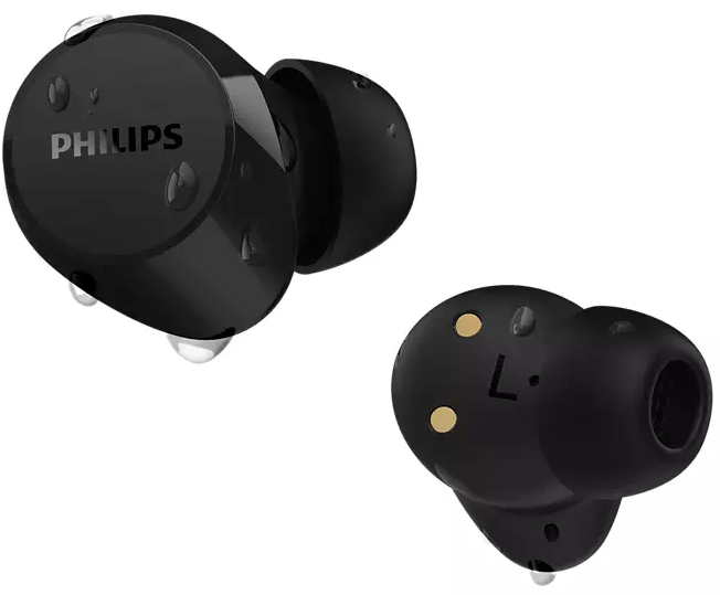 Két fekete fülhallgató vízcseppekkel. Philips logó az egyiken.