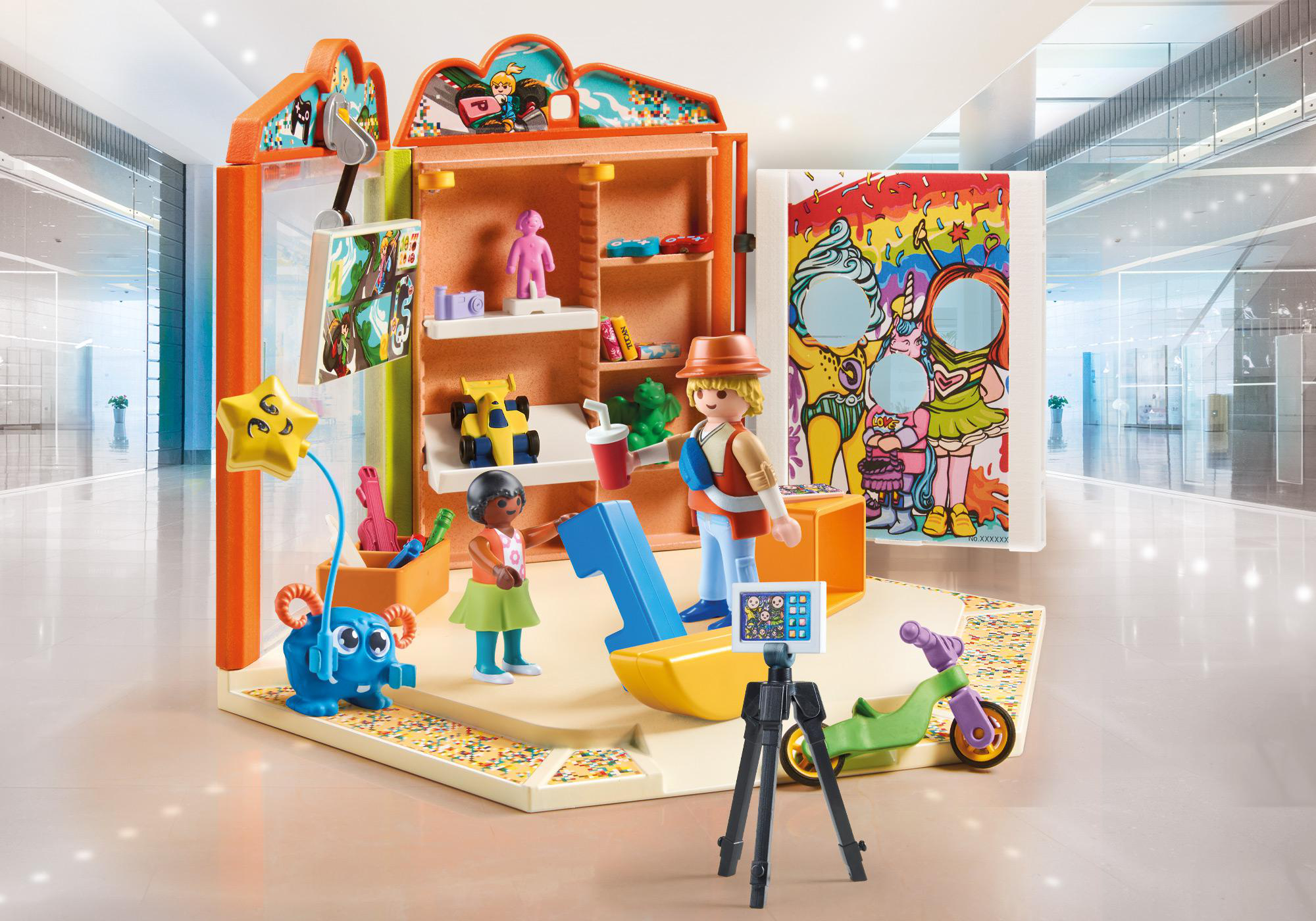 Playmobil-Set mit Figuren und Requisiten in einer farbenfrohen, inszenierten Umgebung.