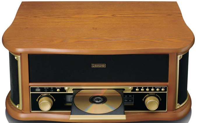 Holzradio mit CD-Player und Bedientasten, Vorderansicht.