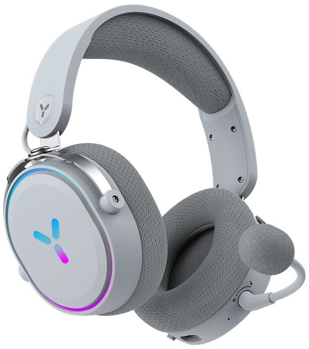Un casque de jeu sans fil gris clair avec micro. Les écouteurs ont des lumières colorées.