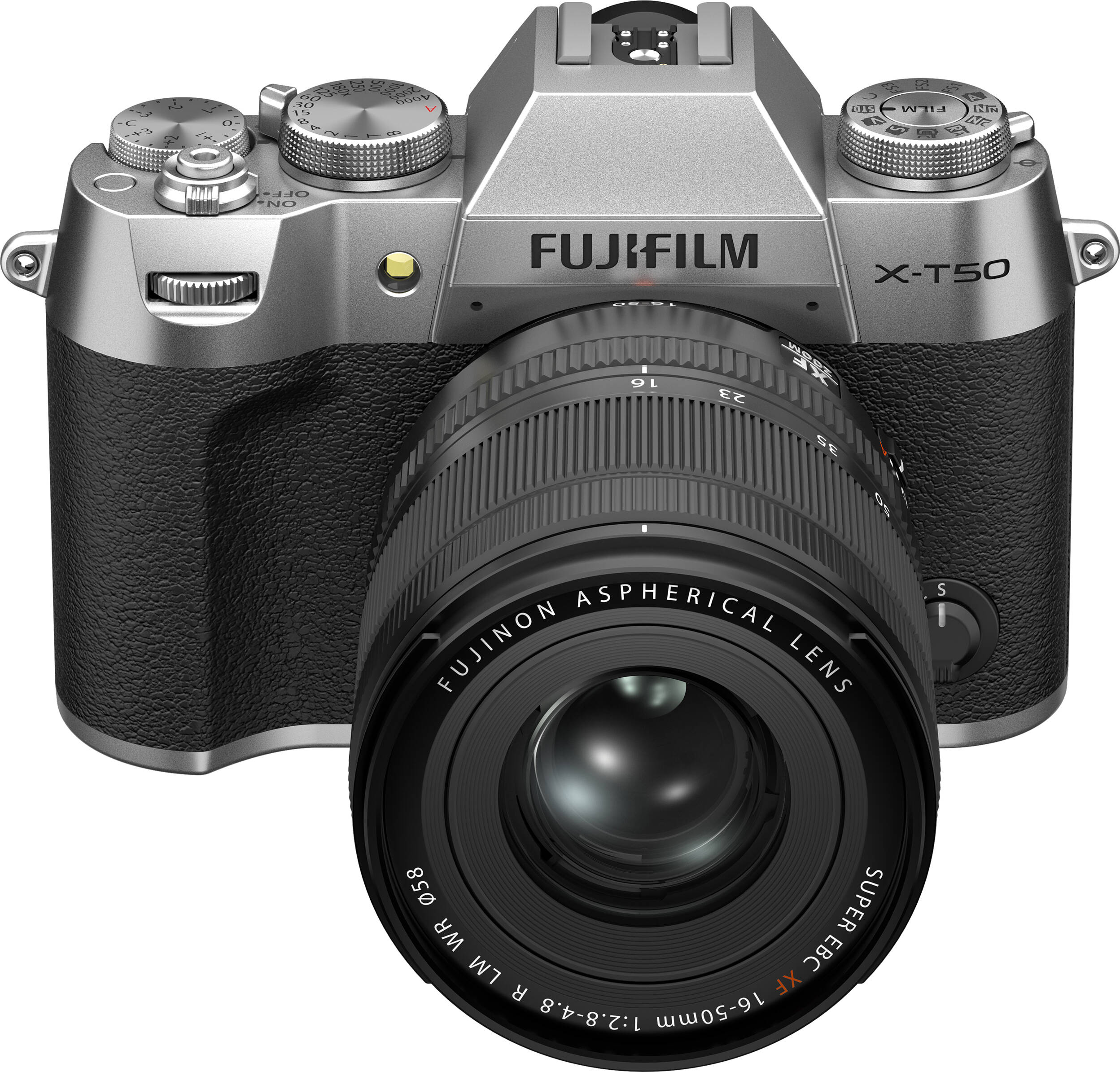 Silberne und schwarze Fujifilm X-T50 Kamera mit Objektiv. Das Objektiv ist schwarz mit silbernen Details.