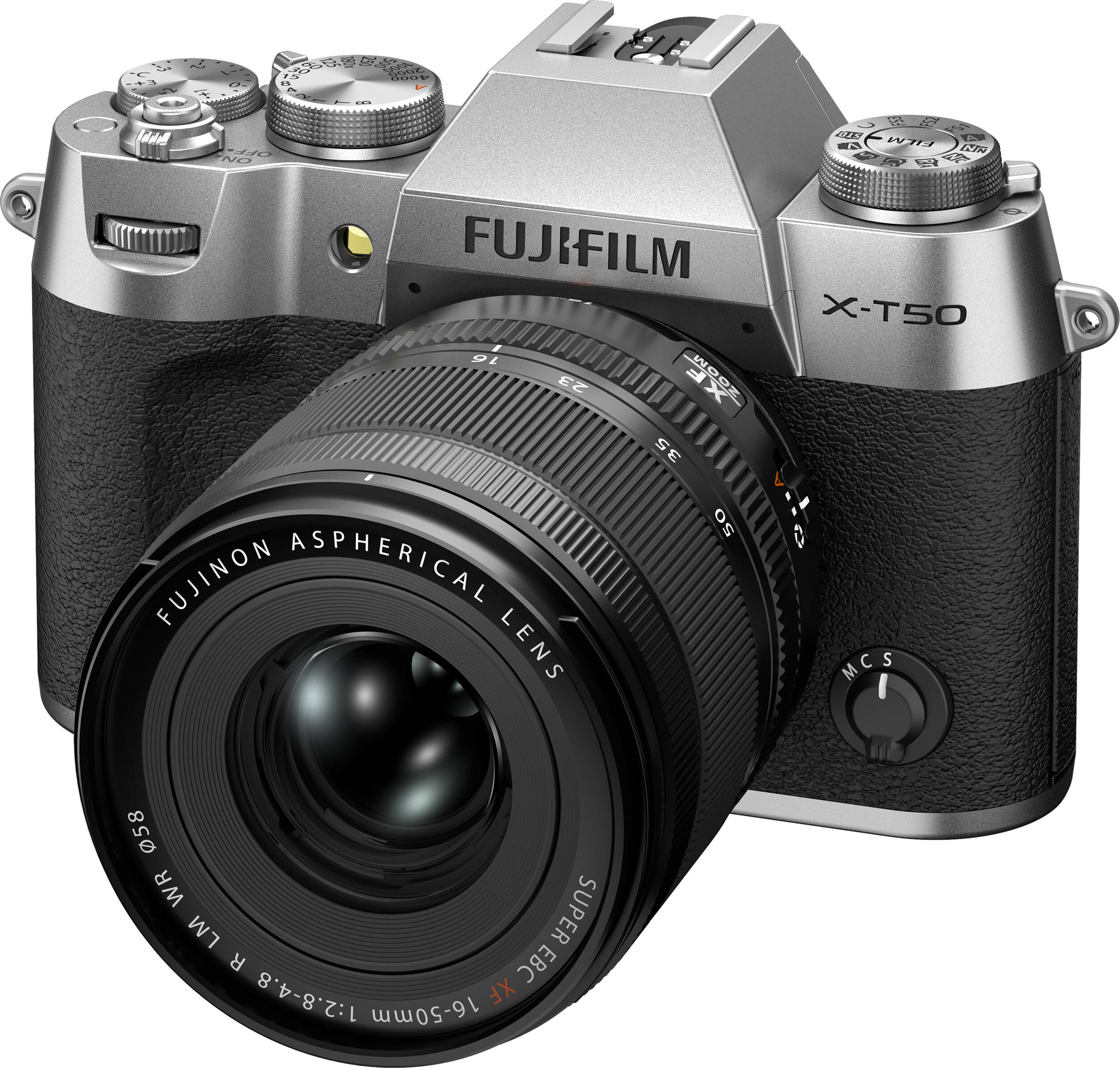 Eine silberne und schwarze Fujifilm X-T50 Kamera mit Objektiv auf weißem Hintergrund.