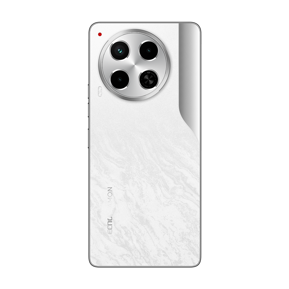 Beyaz akıllı telefonun arkası. Dört kamera lensi daire şeklinde, TECNO logosuyla.