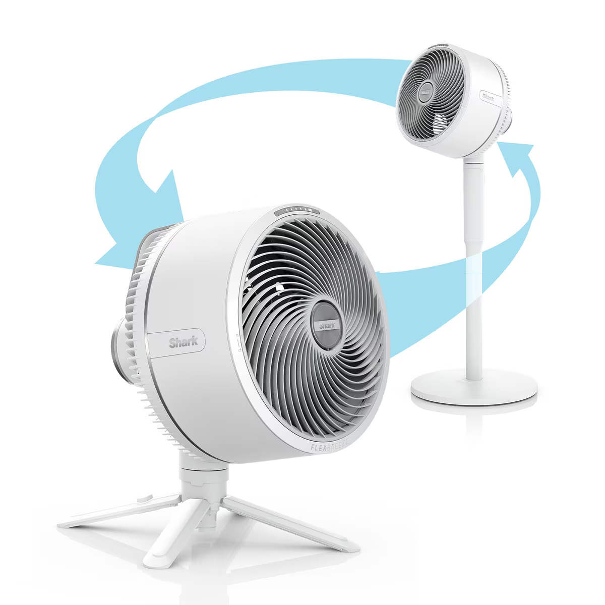 Dos ventiladores Shark blancos: uno en un soporte y otro en trípode, con flechas azules de flujo.
