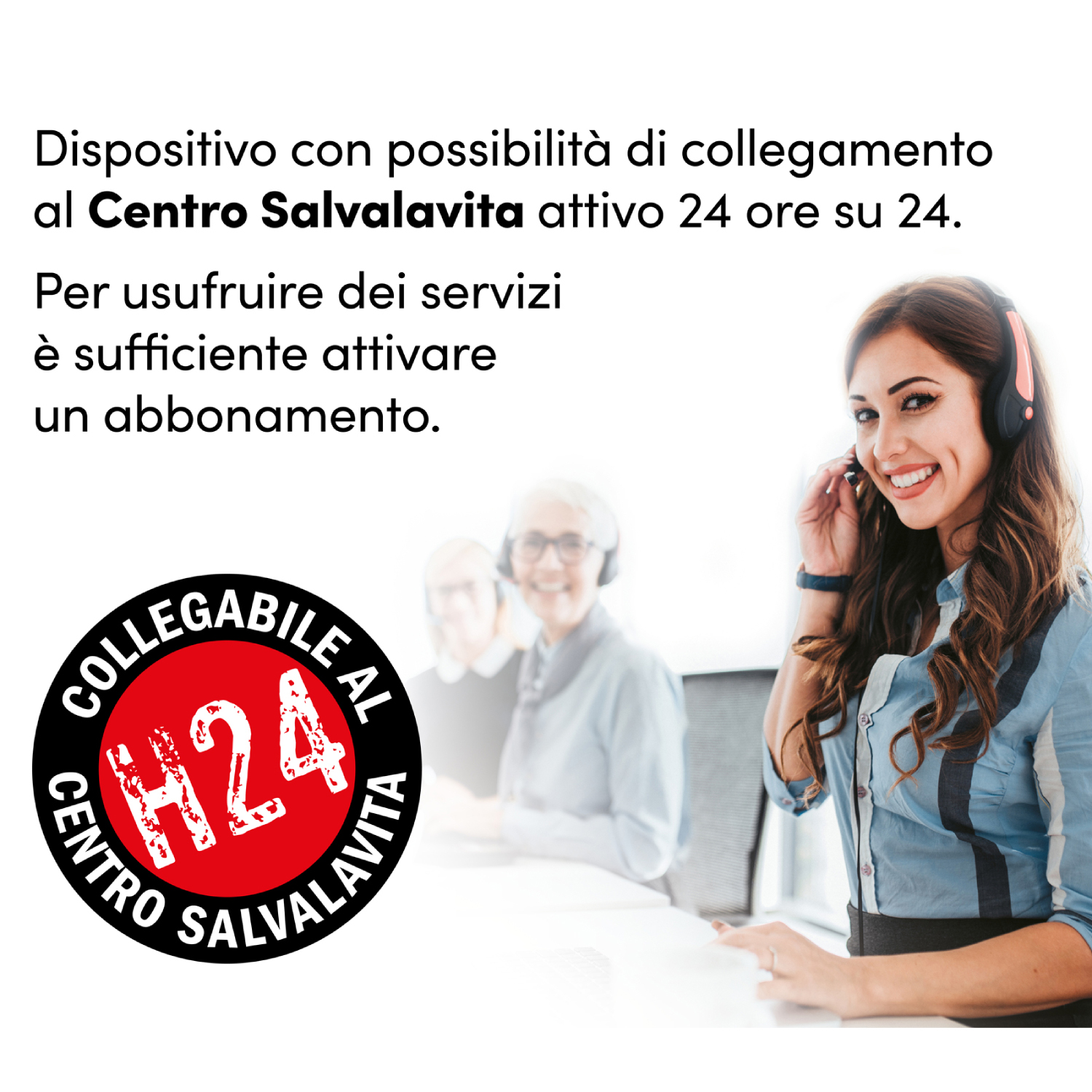 Una donna con una cuffia, sorridente, con altre persone sullo sfondo e un logo.