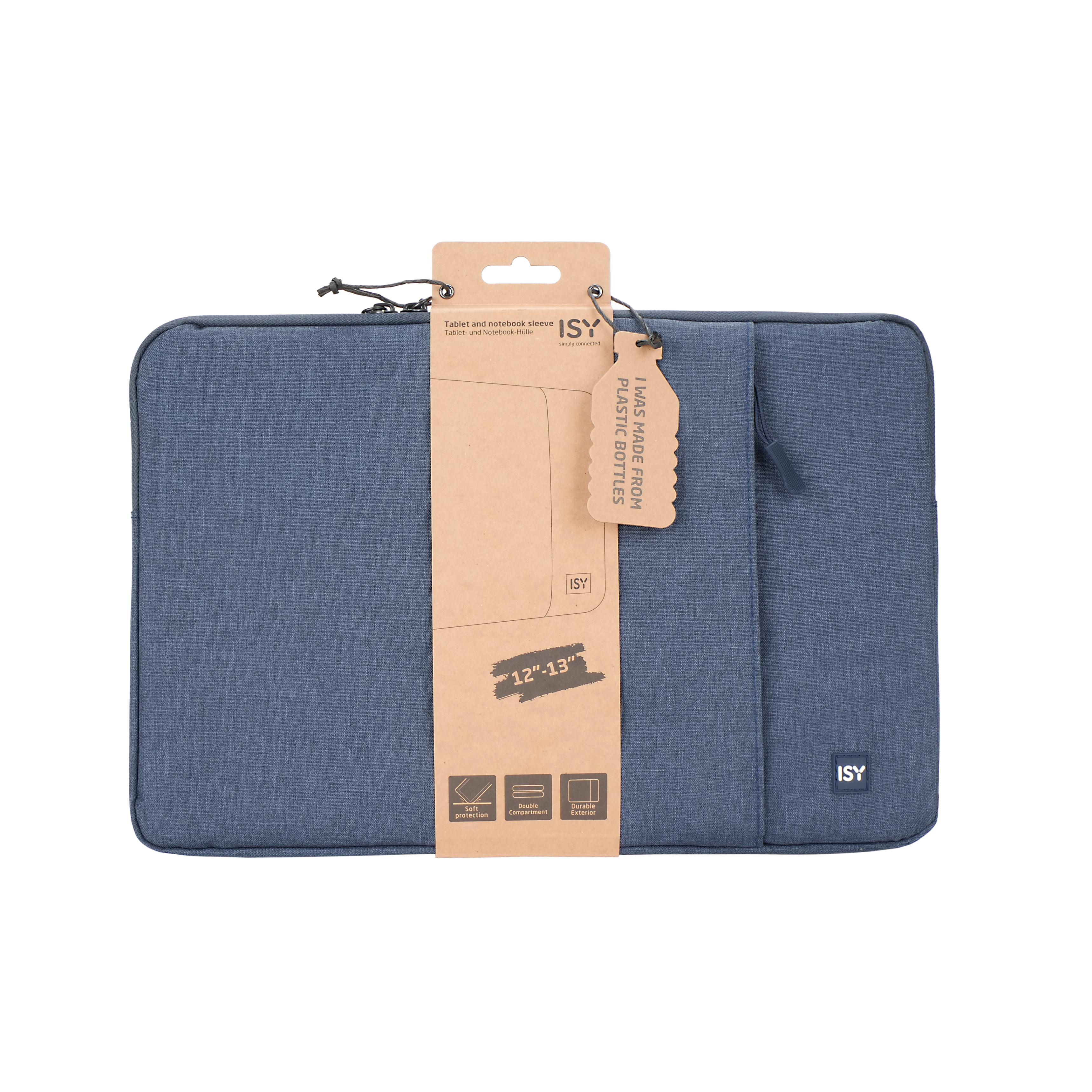 Eine blaue Laptop-Hülle mit einem Pappschild mit der Aufschrift „I WAS MADE FROM PLASTIC BOTTLES“.