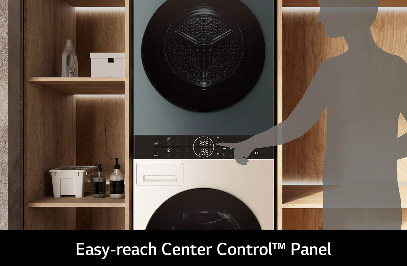 Egy személy keze megérint egy mosógépet és szárítógépet. Szöveg: Easy-reach Center Control Panel.