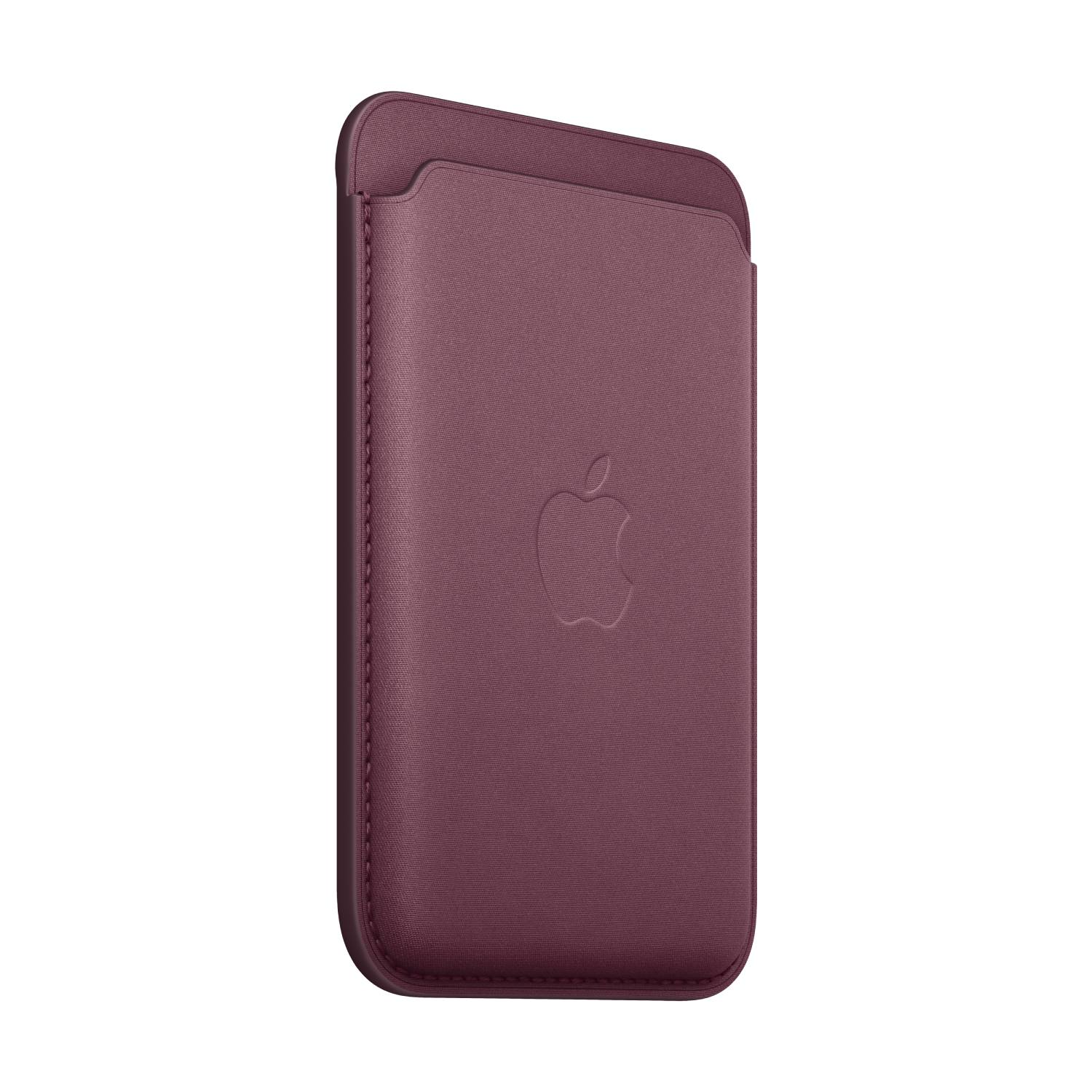 Étui de téléphone en cuir bordeaux avec logo Apple en relief. Design simple et élégant.