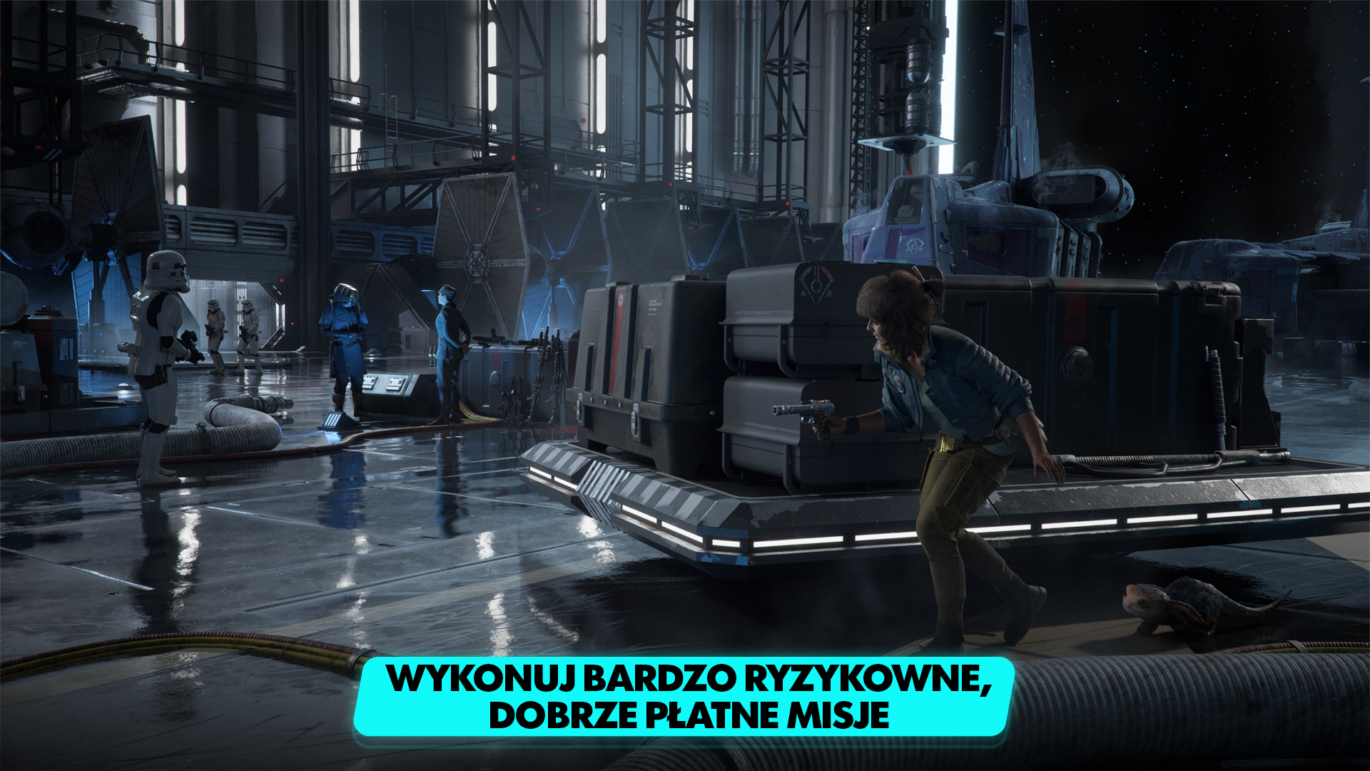Kobieta biegnie w hangarze z szturmowcami, droidem i myśliwcami. Tekst: "Wykonuj ryzykowne, dobrze płatne misje"
