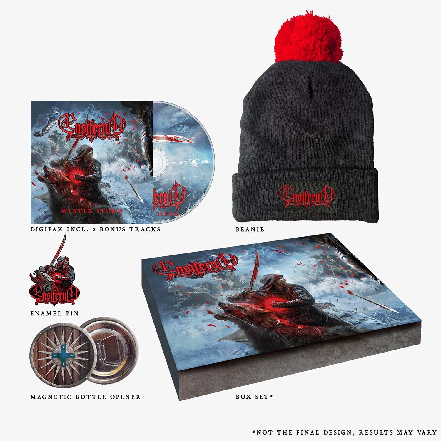 Ein Merchandise-Set mit CD, Mütze, Emaille-Anstecknadel, Box-Set und Flaschenöffner.