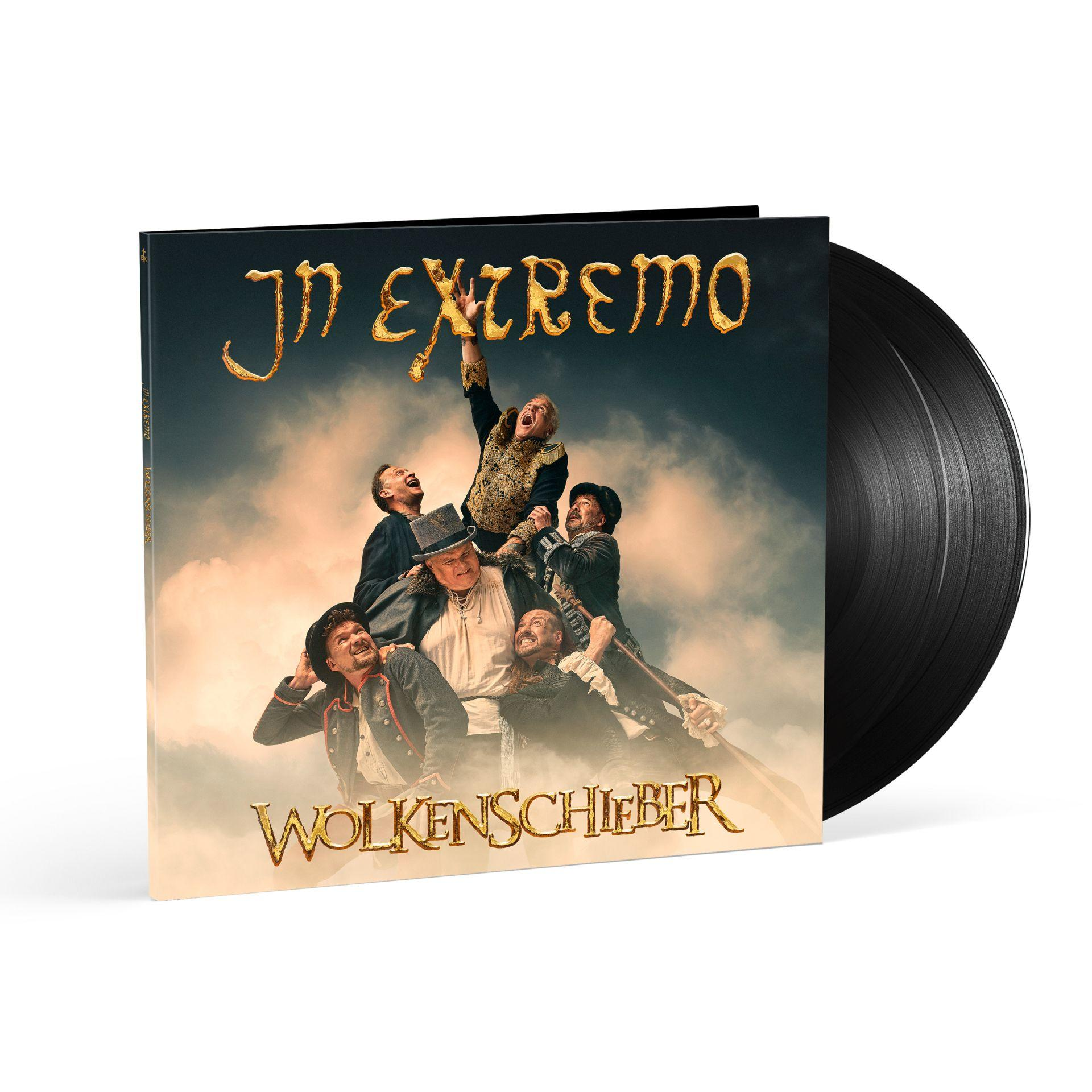 Vinyl-Schallplattenhülle: In Extremo's Wolkenscheiber. Bandmitglieder in Kostümen, dramatischer Himmelshintergrund.
