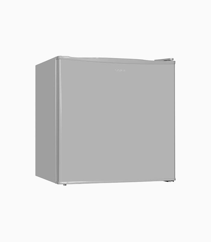 Ein grauer Kühlschrank. Die Tür ist geschlossen. Der Griff befindet sich auf der rechten Seite.