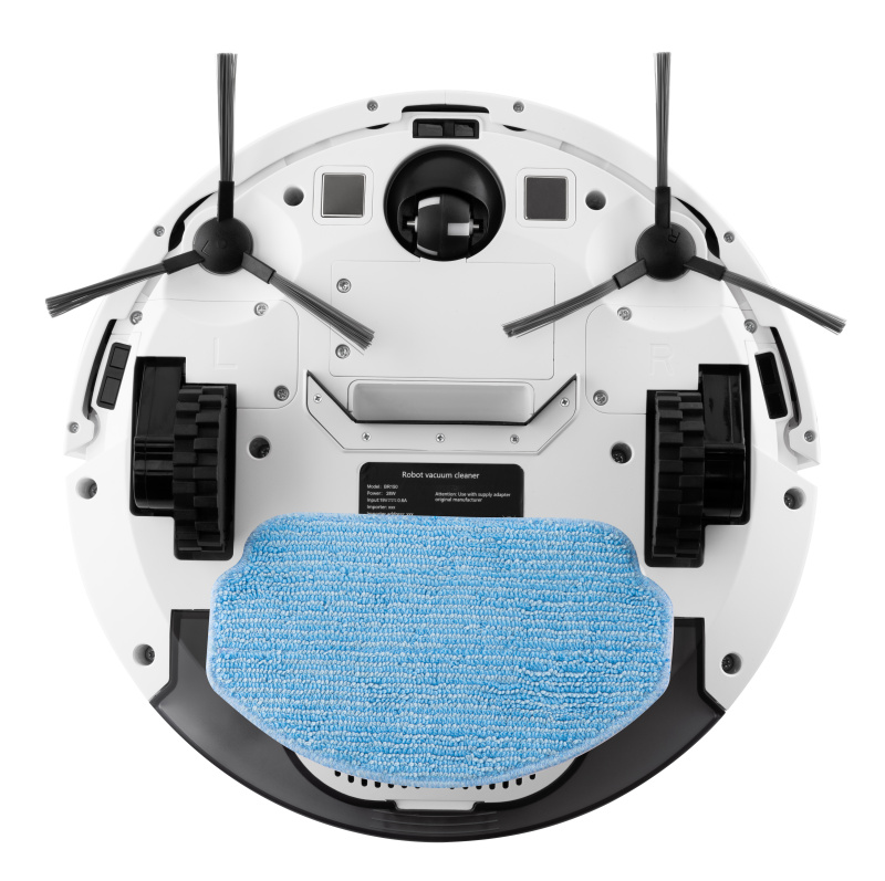 Robot porszívó, alulnézet. Keféket, kerekeket és egy kék tisztítópárnát mutat.