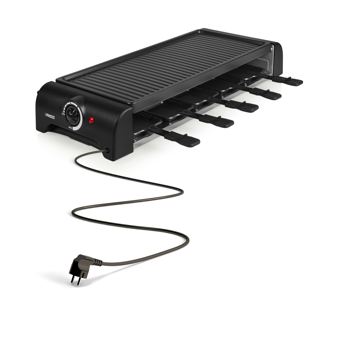 Zwarte Princess raclette grill met netsnoer en meerdere spatels.