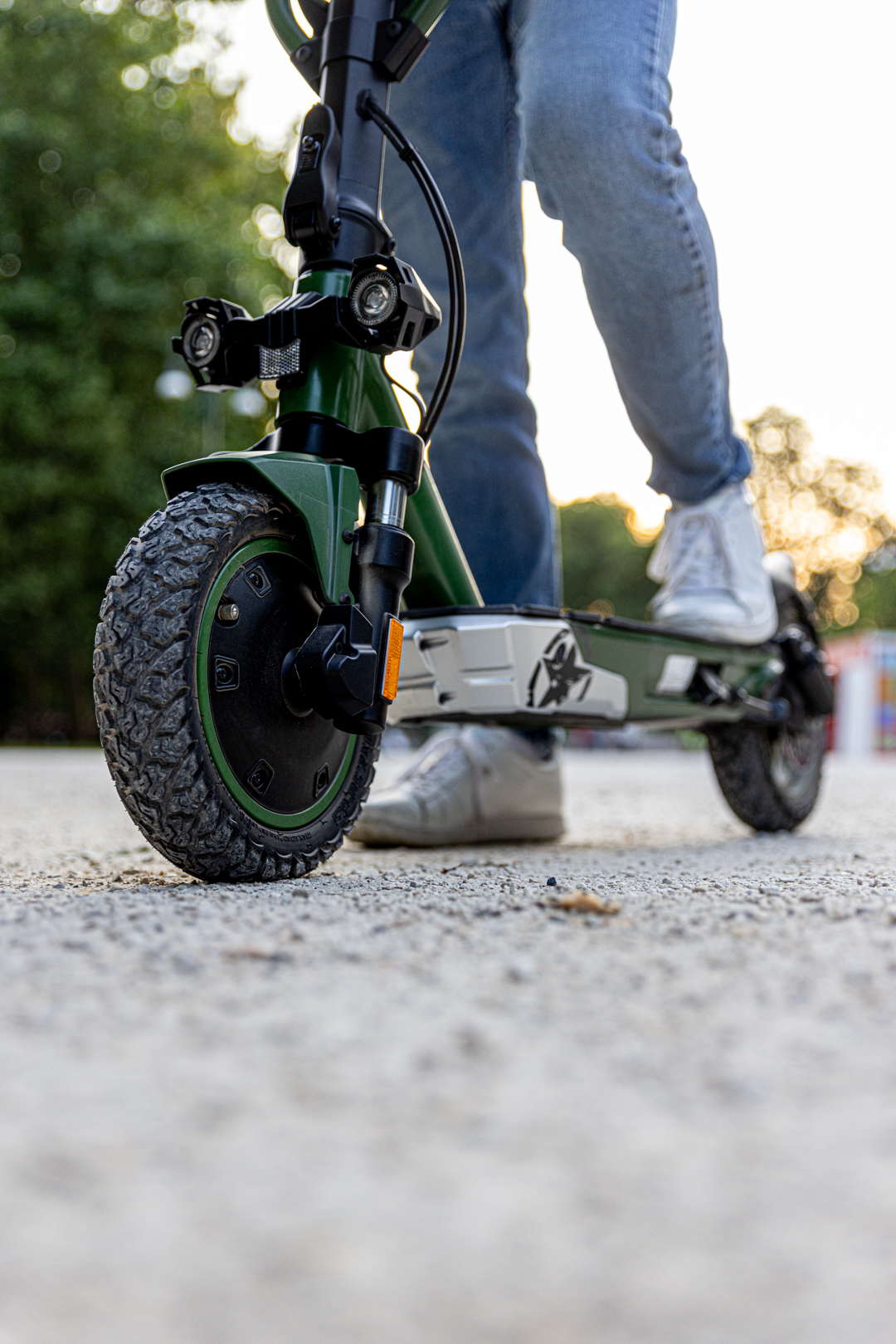 Patinete eléctrico - Jeep Jad Advanced Safety, Potencia máx. 515 W, Carga máx. 100 kg, 10.000 mAh, 25 km/h, Verde
