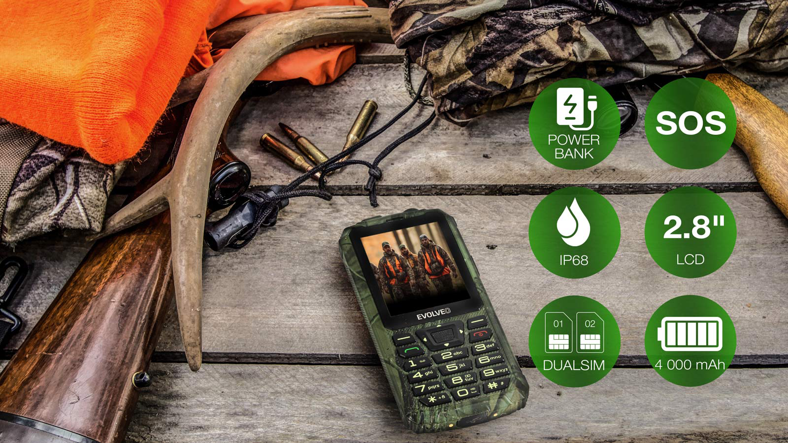 Álcázott telefon vadász témájú háttérrel. A telefon képernyőjét mutatja.