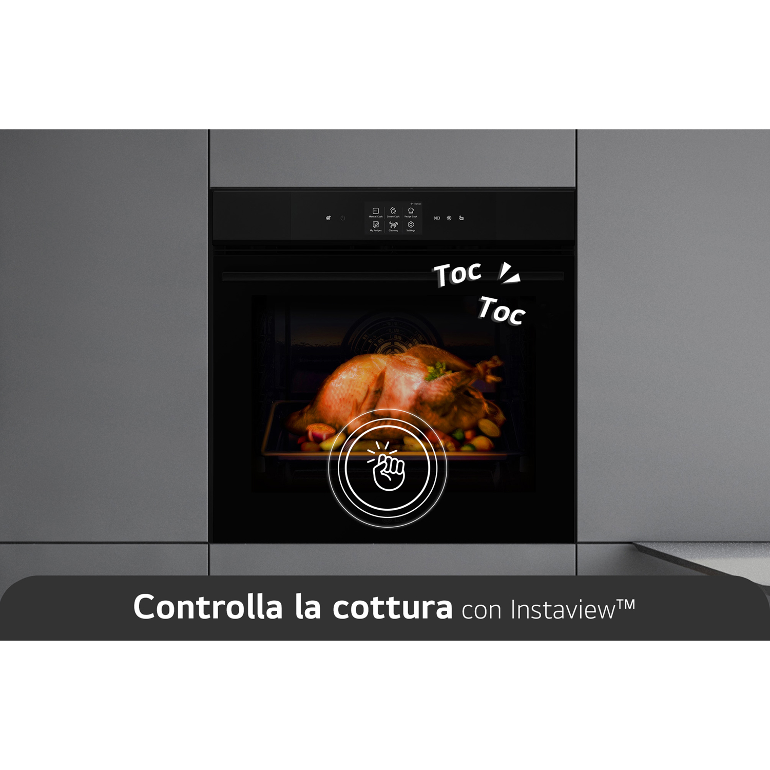 Un forno con un tacchino arrosto all'interno, con testo e un'icona della mano.