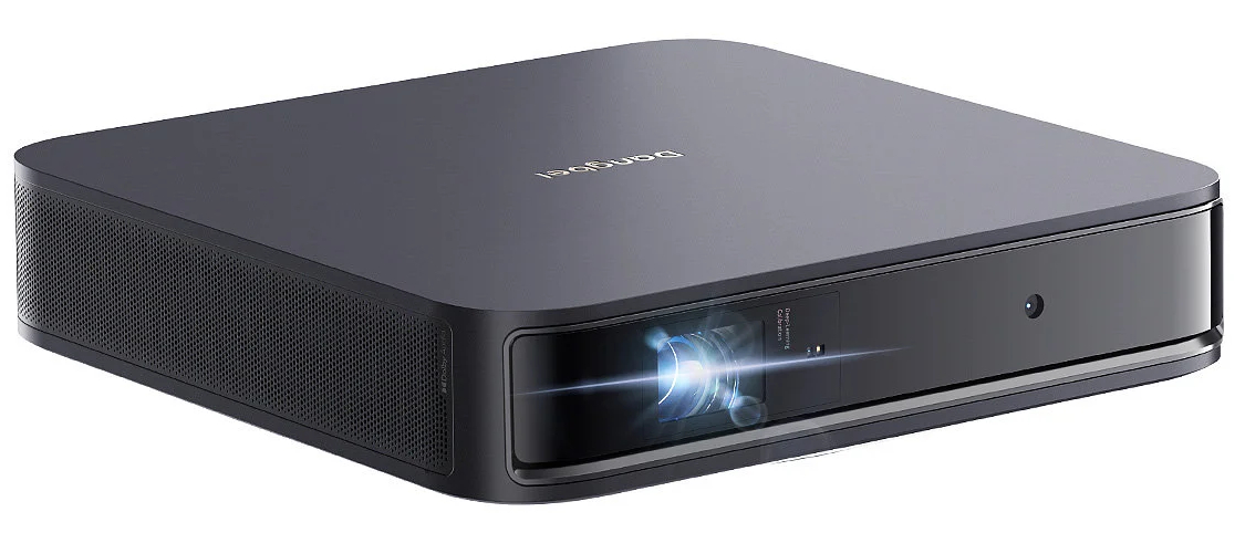 Czarny projektor emitujący niebieską wiązkę światła, widok z boku, ciemne tło, nowoczesny design.