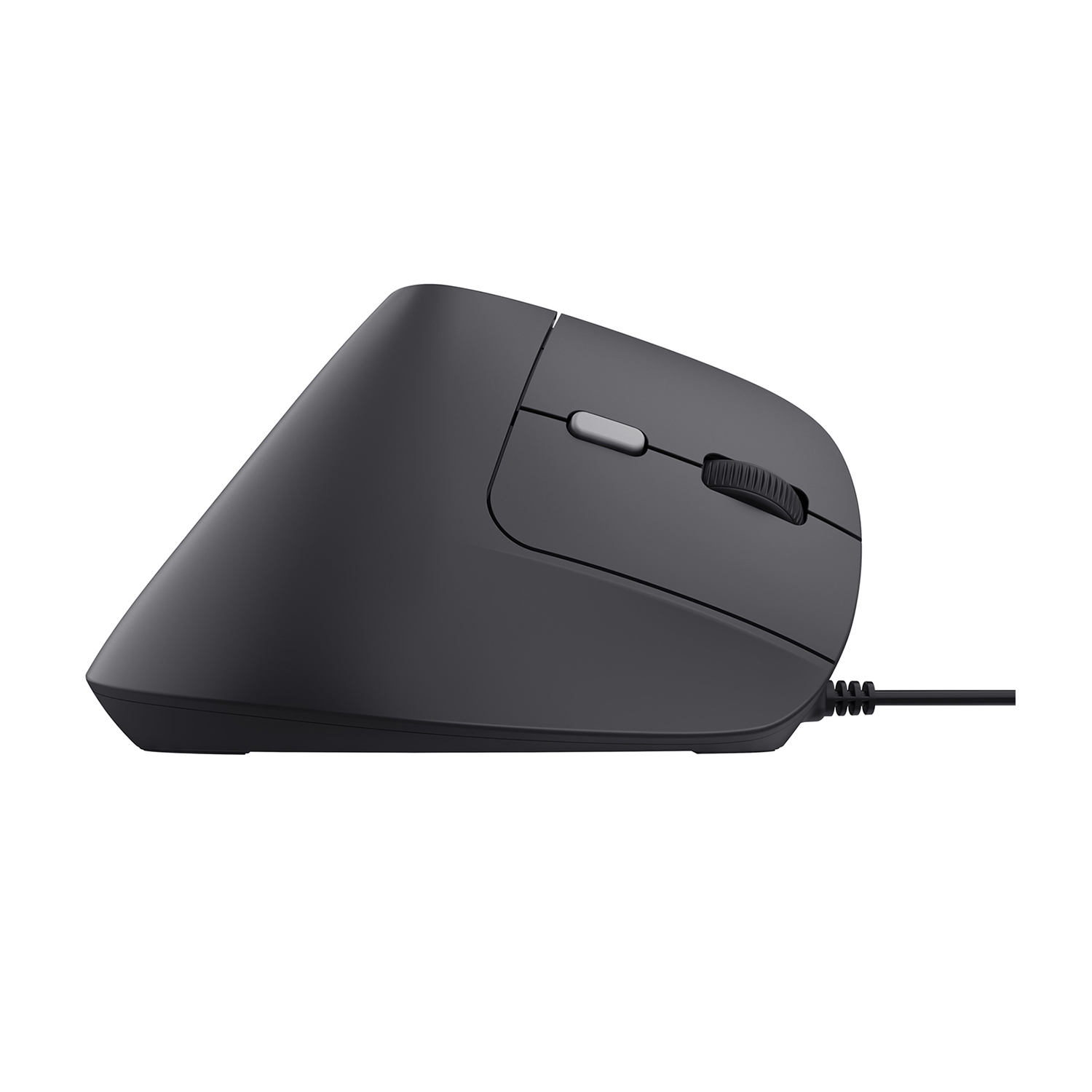 Mouse ergonomico nero, design inclinato e cavo collegato. Su superficie bianca.