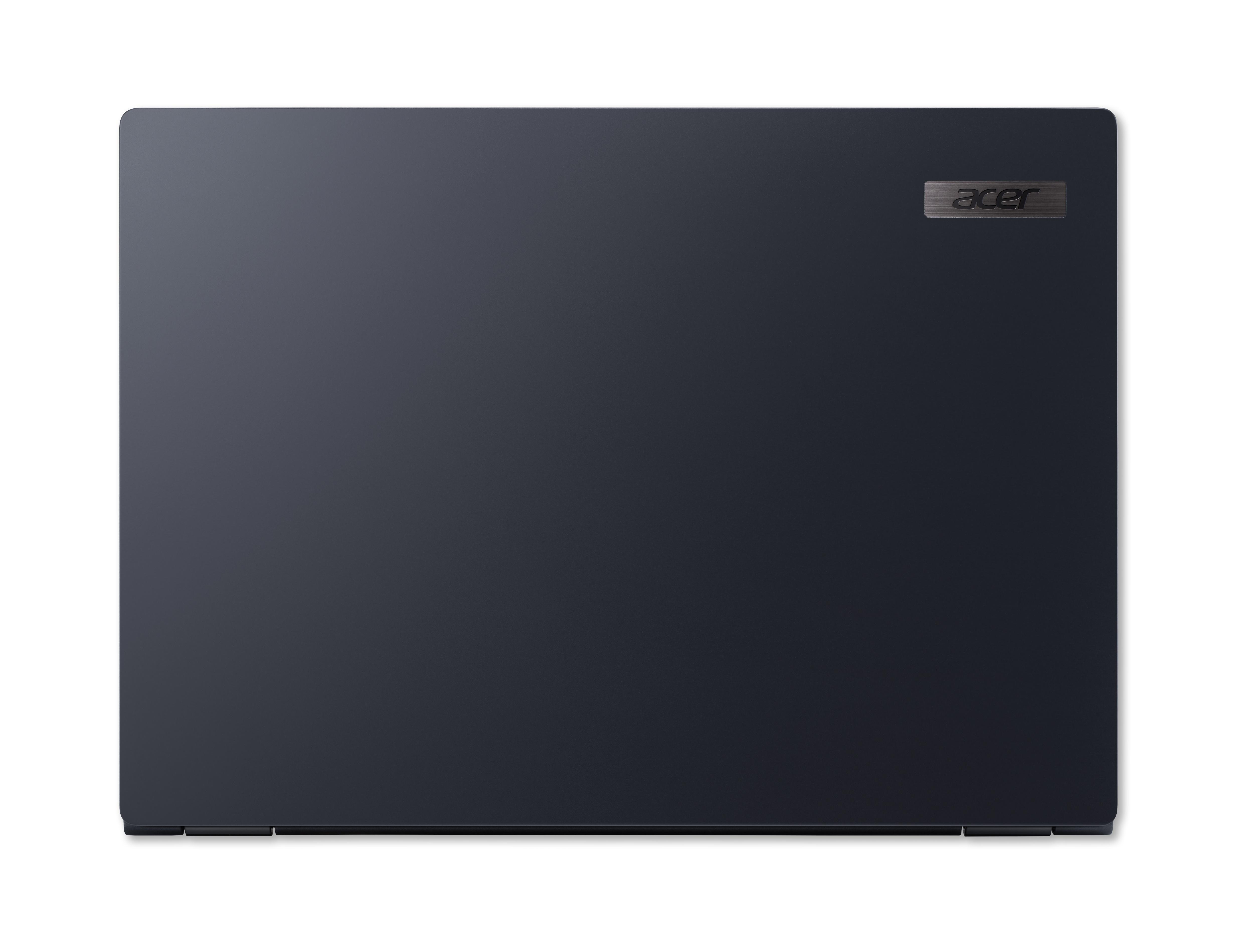 Ein dunkelgrauer Acer-Laptop, geschlossen, zeigt das Acer-Logo auf der Rückseite, isoliert auf Weiß.