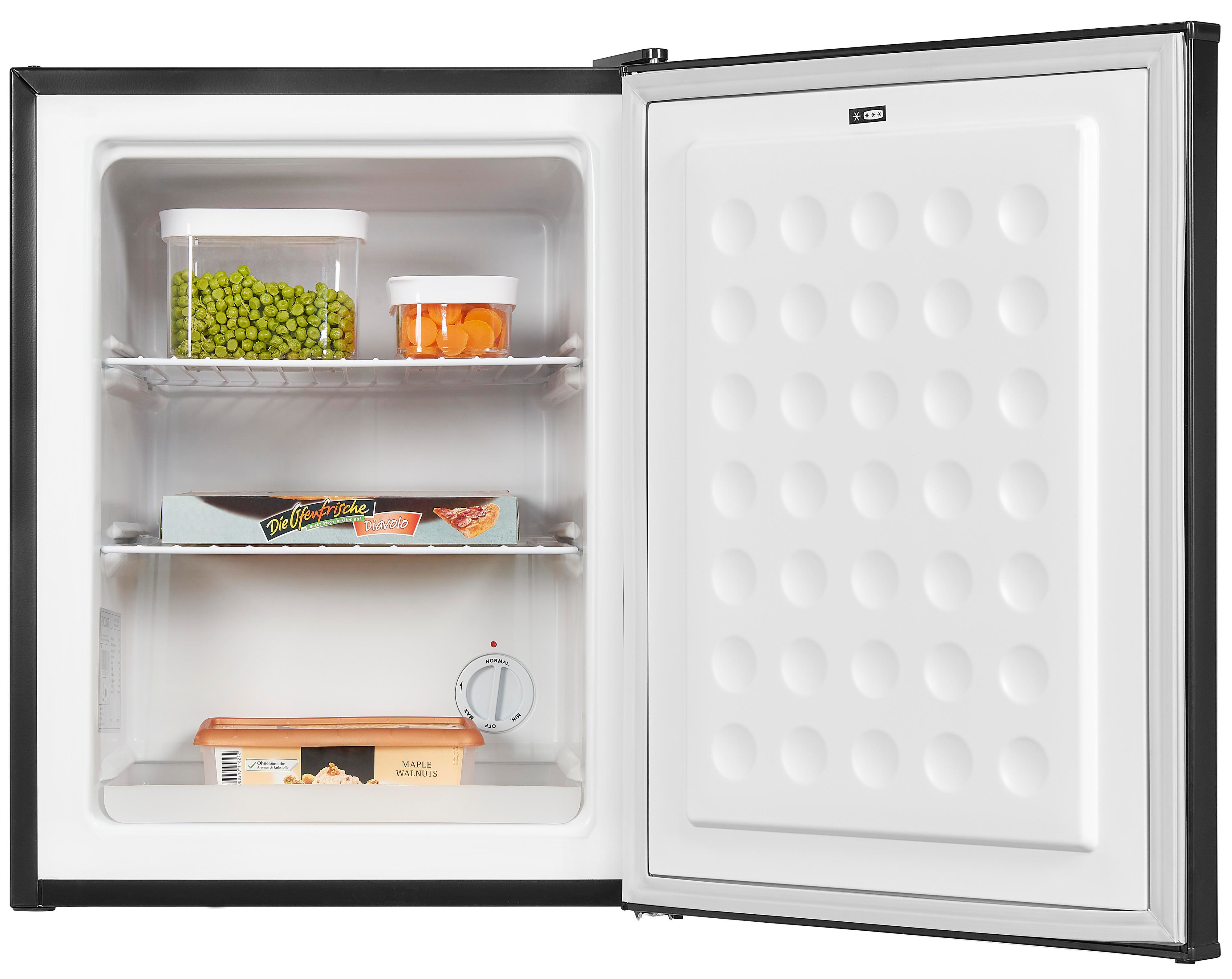 Kleiner Gefrierschrank mit offener Tür, Lebensmittel auf Regalen.