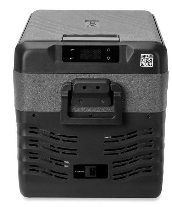 Czarno-szara przenośna lodówka z panelem sterowania i uchwytem.