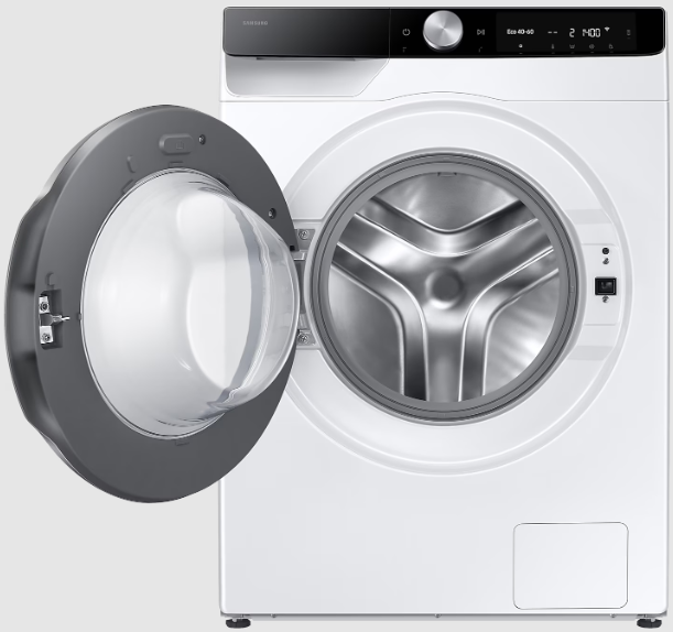 Biała pralka z otwartymi drzwiami, odsłaniająca bęben wewnętrzny. Widoczne logo Samsung.