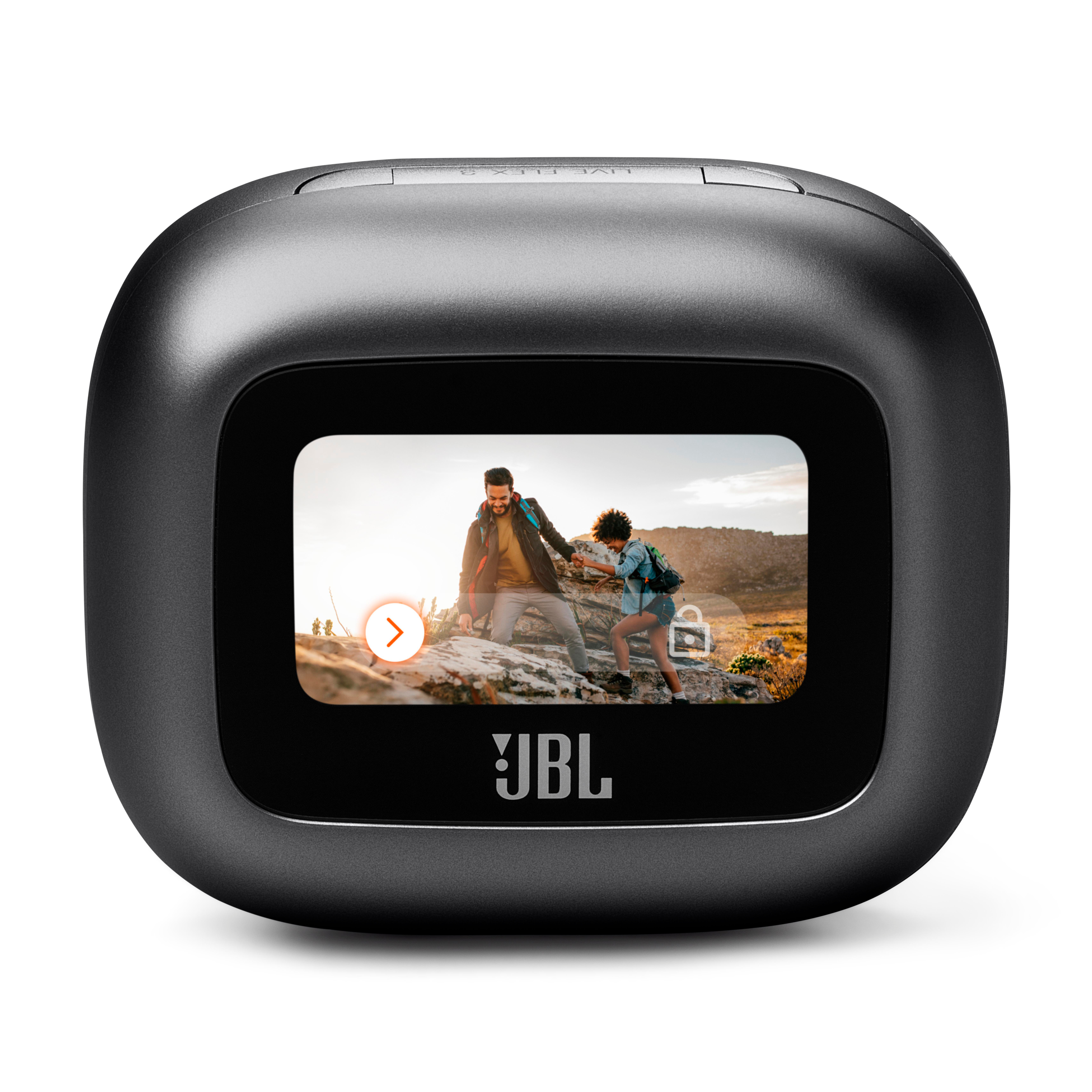 Eine schwarze JBL-Kamera mit einem Bildschirm, der ein wanderndes Paar zeigt.