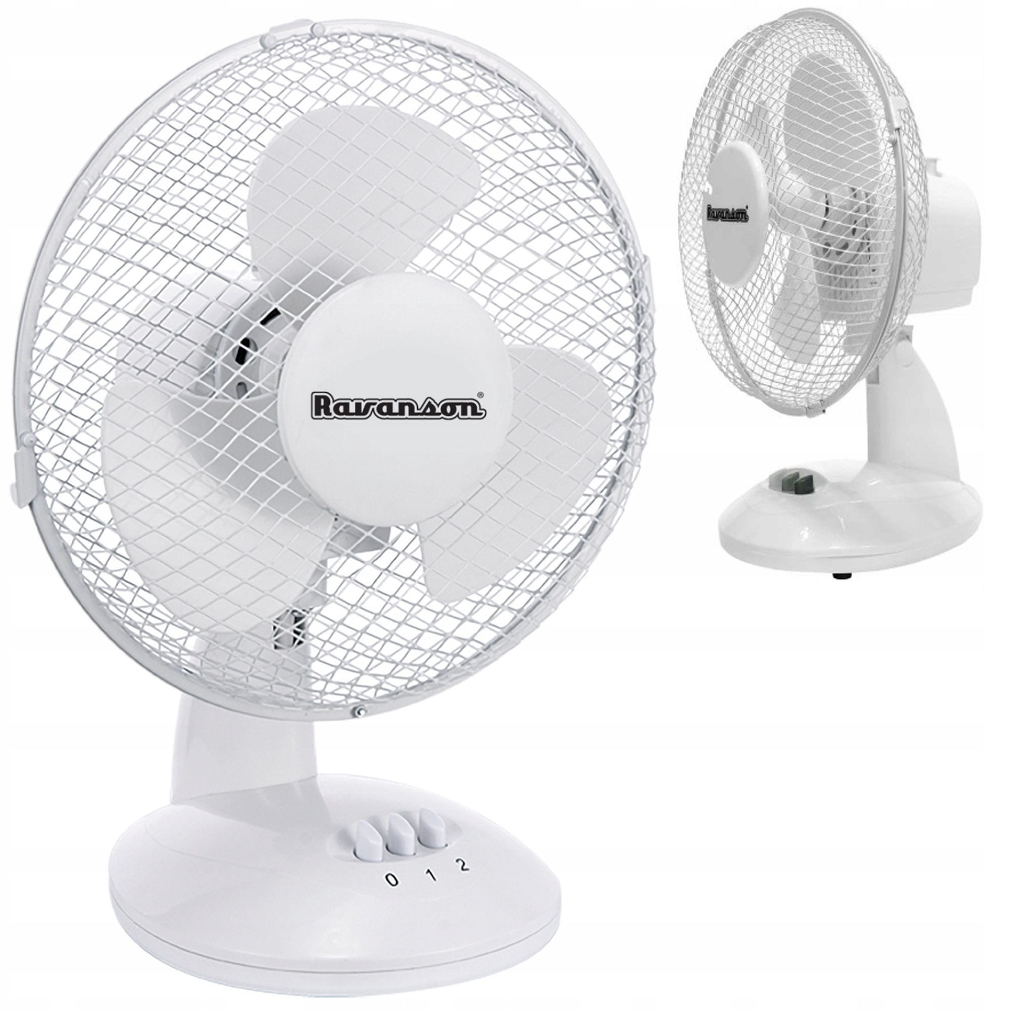 Kobieta odkurza schody z wykładziną odkurzaczem ręcznym.