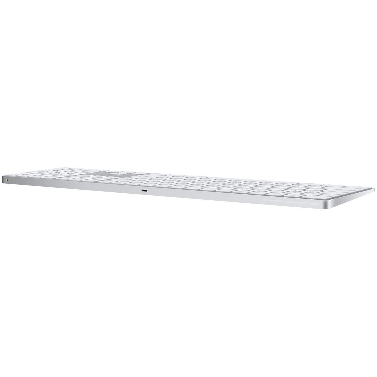 Een zilverkleurig Apple-toetsenbord op een witte achtergrond. Strak, modern design.