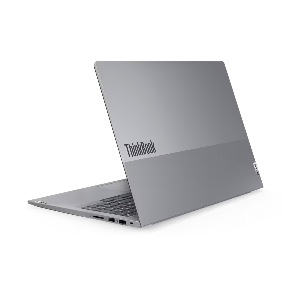 Un portátil gris Lenovo ThinkBook, abierto y en ángulo, con el logotipo ThinkBook visible en la tapa.