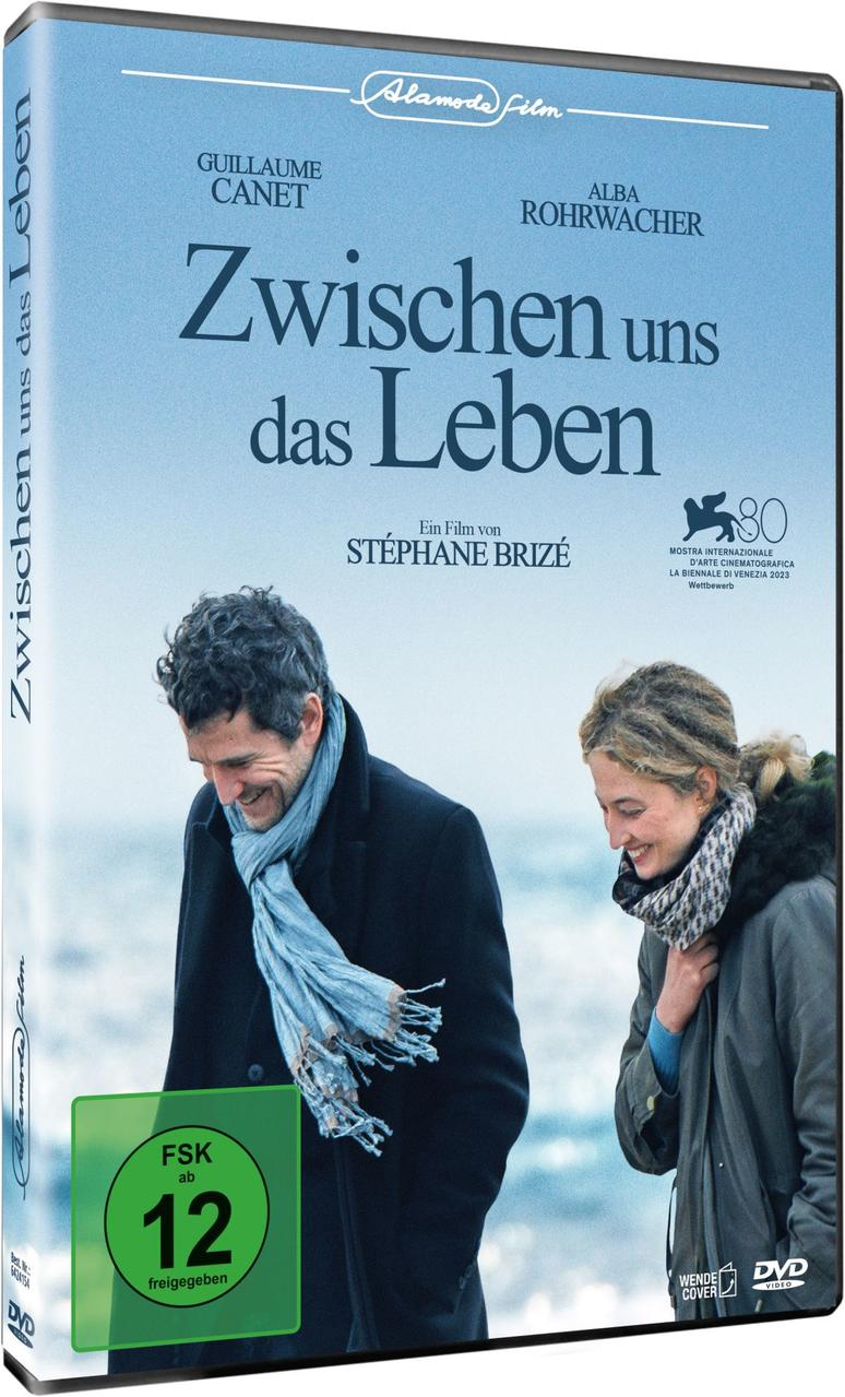 DVD-Hülle mit zwei Personen, Titel: Zwischen uns das Leben, und einem grünen FSK 12 Aufkleber.