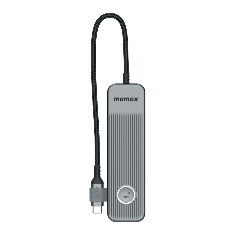 Siyah kablolu gri USB-C adaptörü. Adaptörde Momax logosu var.