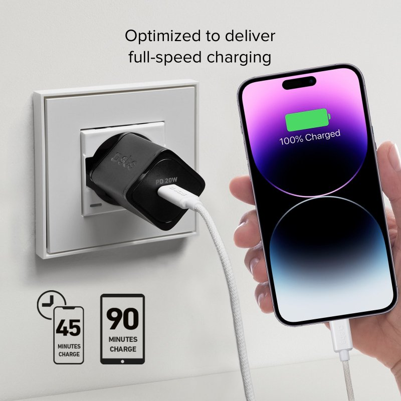 Ein schwarzes Ladegerät in der Wand, mit einem Telefon, das lädt, zeigt 100% Aufladung in 90 Minuten.
