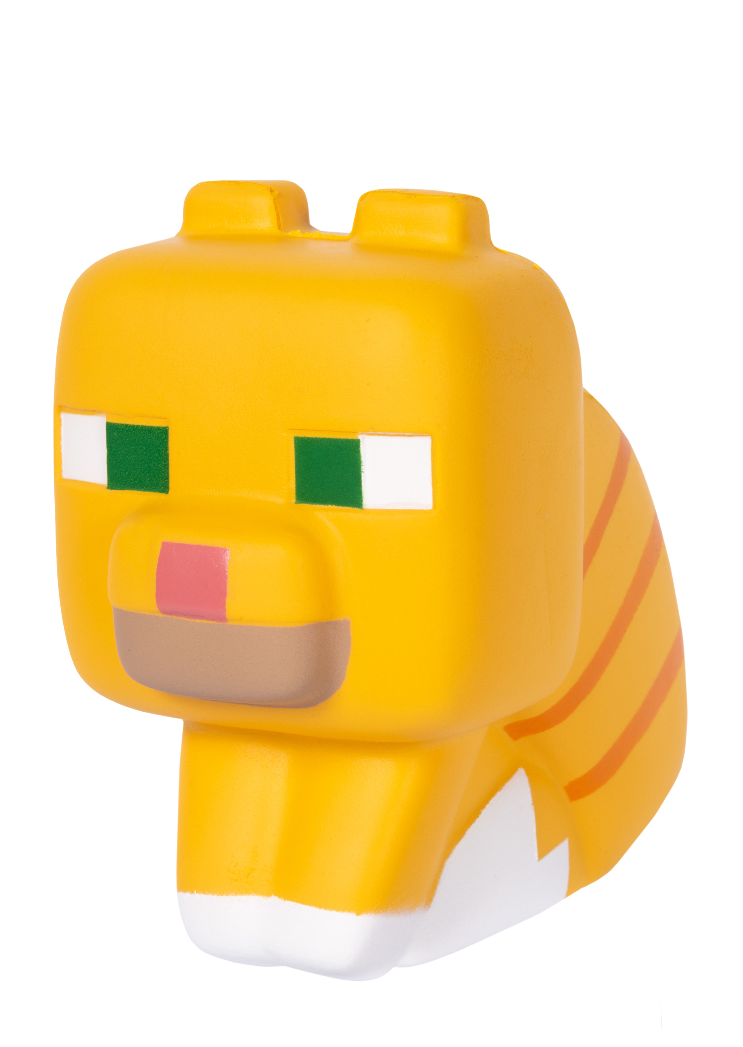 Ein gelbes Minecraft-Katzenspielzeug mit quadratischem Kopf und weißem Fleck am Schwanz.