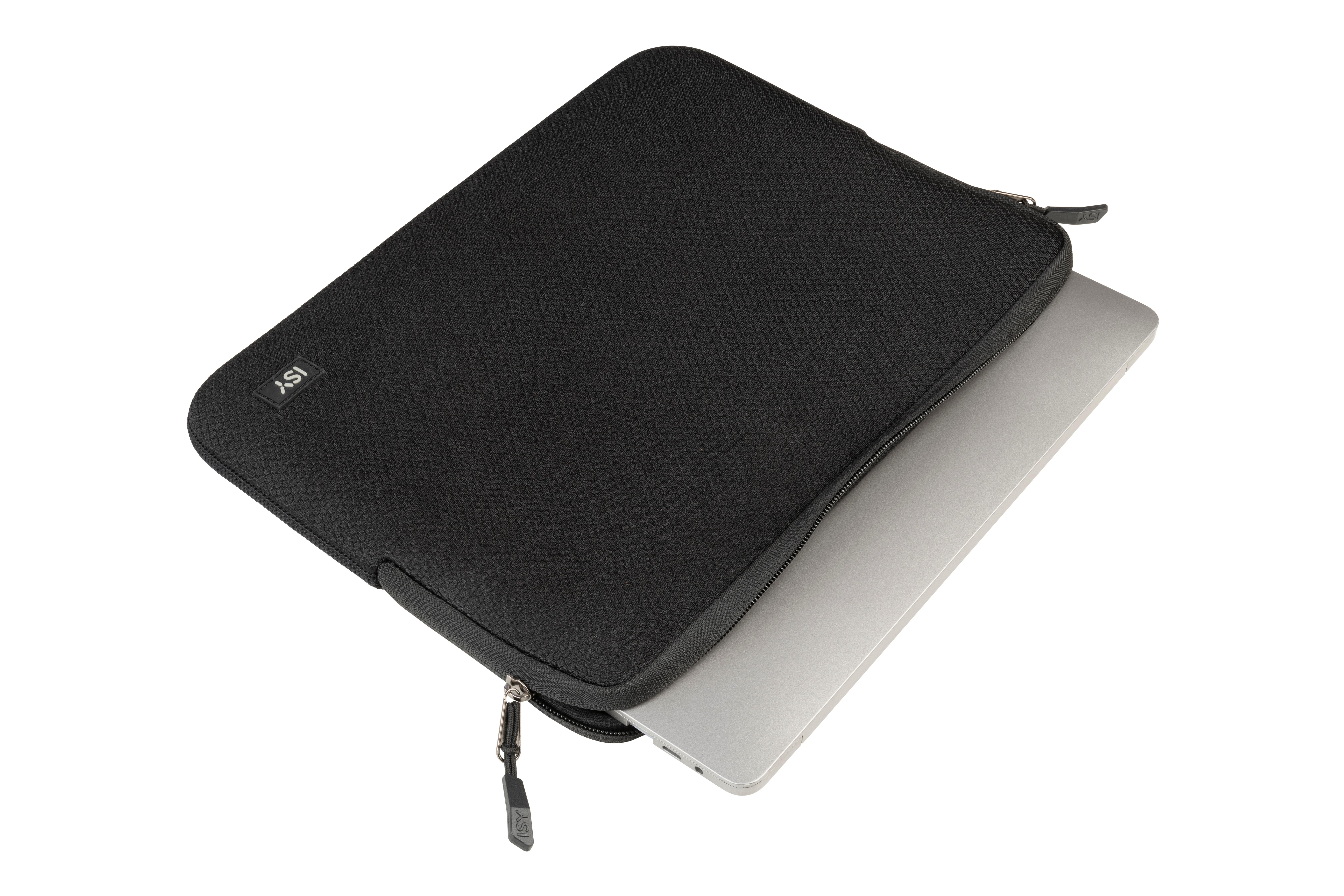 Schwarzer Laptop in einer schwarzen Schutzhülle mit Reißverschluss, auf weißem Untergrund geöffnet.