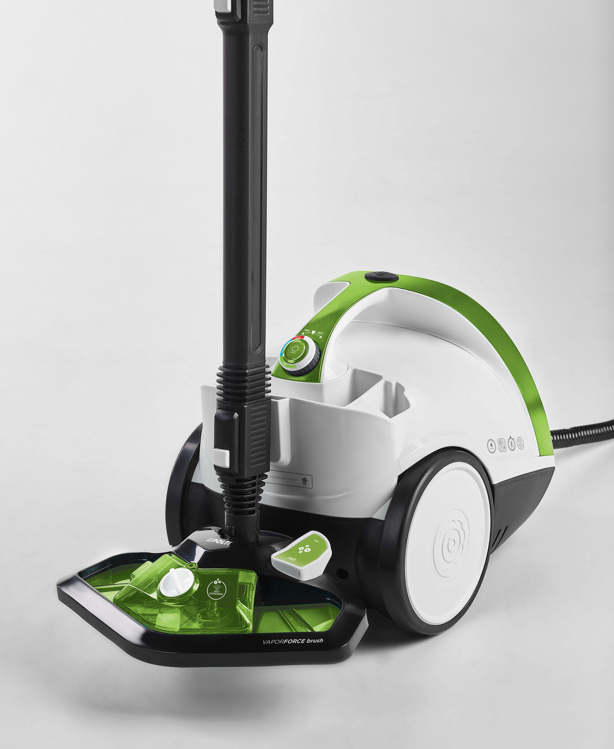 Un limpiador a vapor blanco y verde. El limpiador tiene un mango largo y un cabezal de cepillo verde.