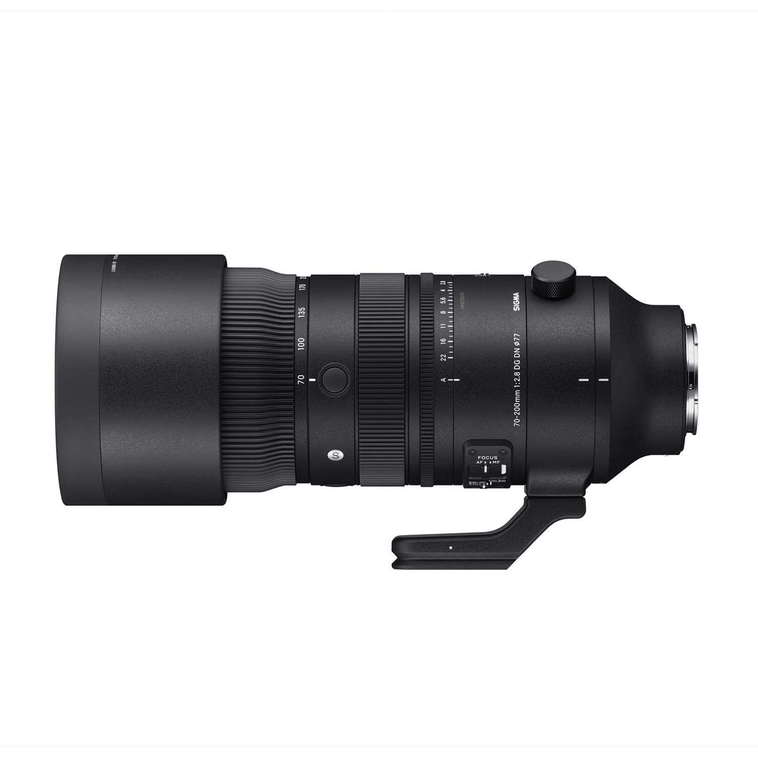 Un obiettivo per fotocamera nero con un barilotto lungo e un'impugnatura. Ha un logo Sigma.