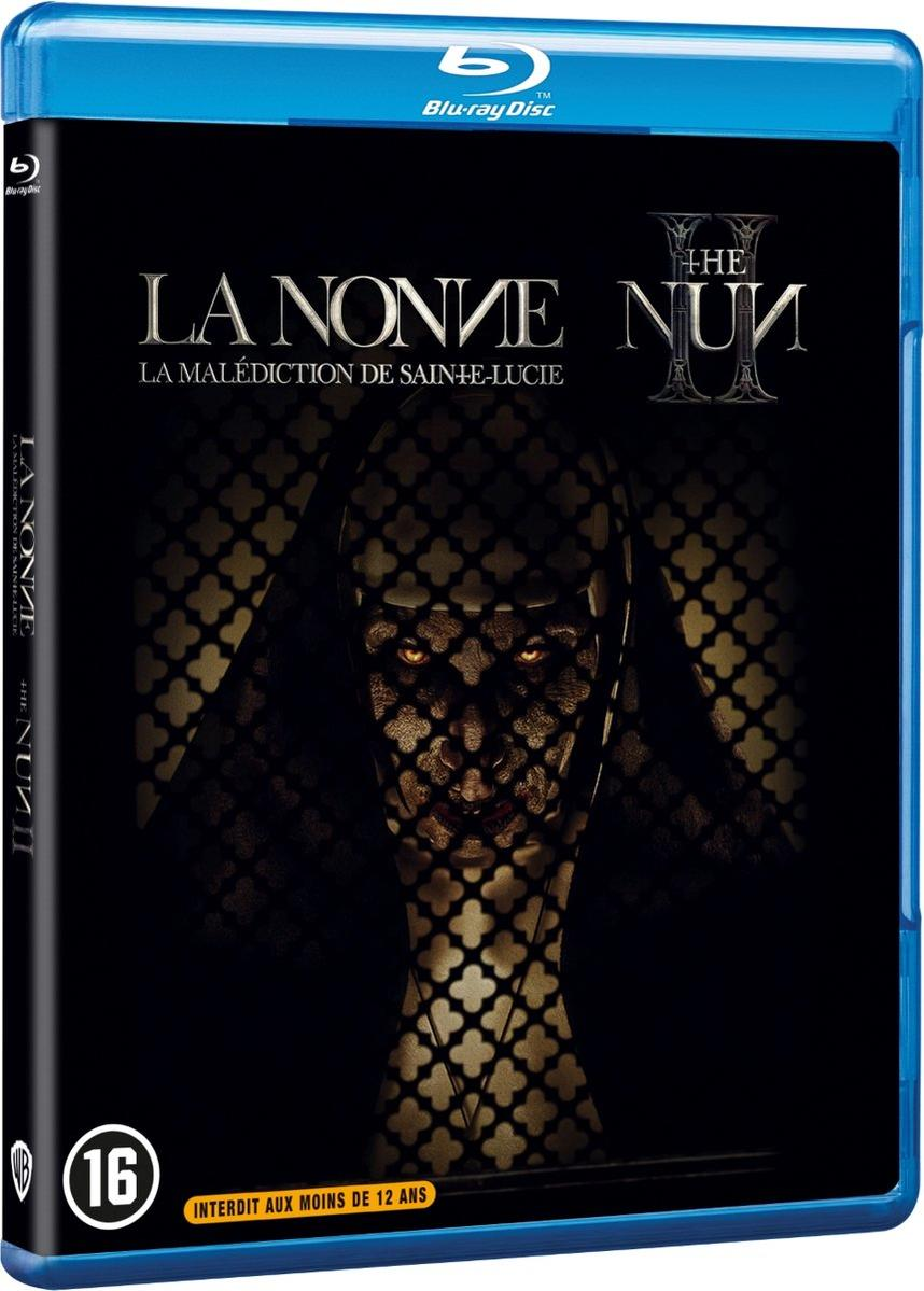 Couverture de disque Blu-ray pour 'The Nun II'. Présente une nonne avec un voile et un fond sombre avec un motif de croix.