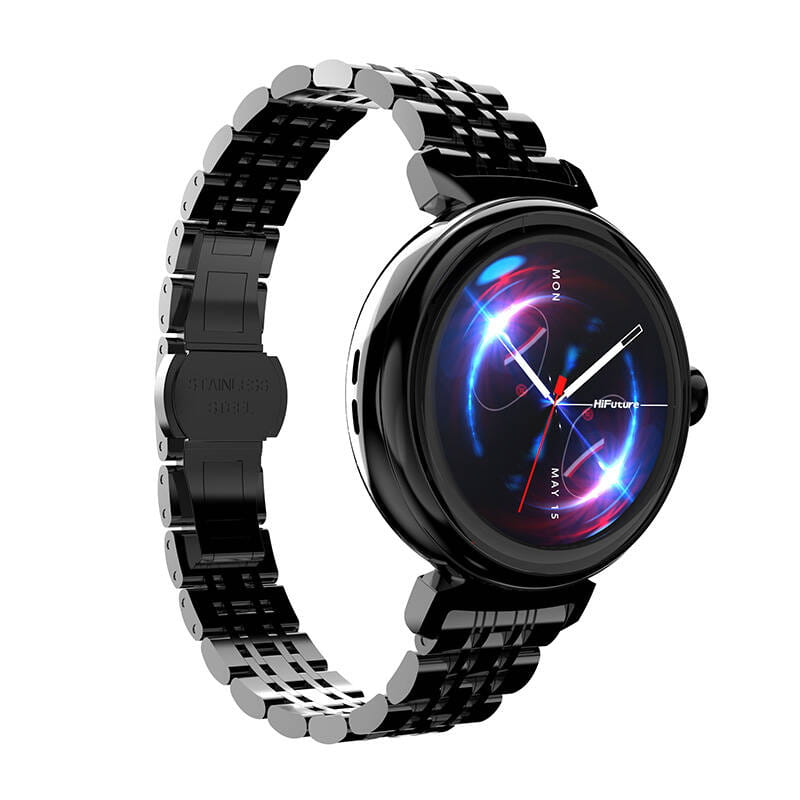Czarny smartwatch z bransoletą ze stali nierdzewnej, pokazujący niebiesko-biały wyświetlacz.